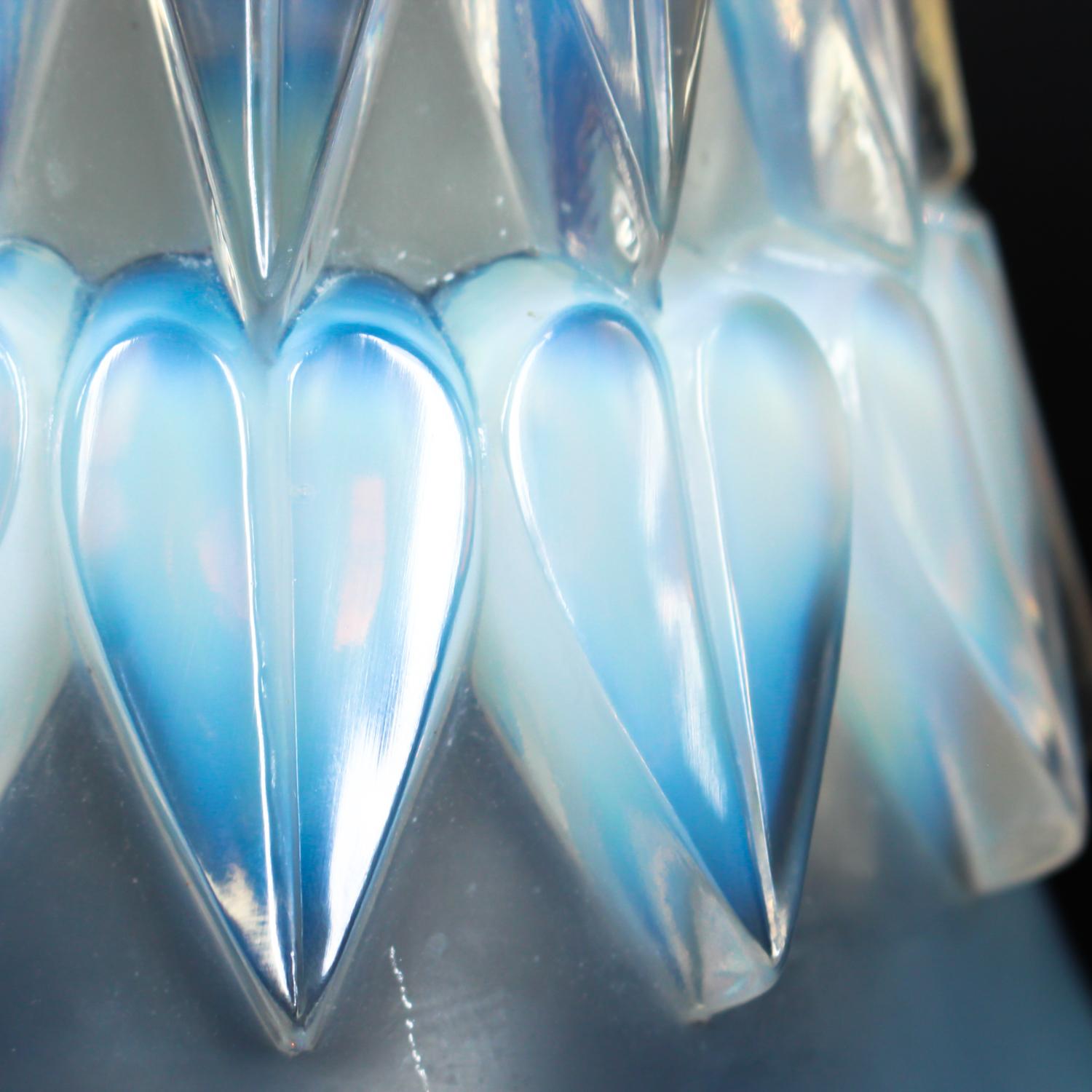 Glass Rene Lalique 'Feuilles' Vase