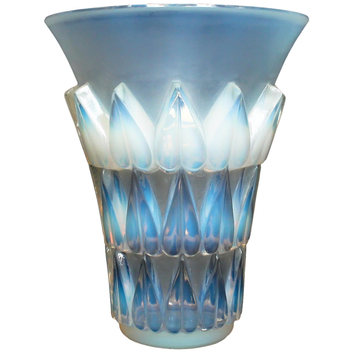 Rene Lalique 'Feuilles' Vase
