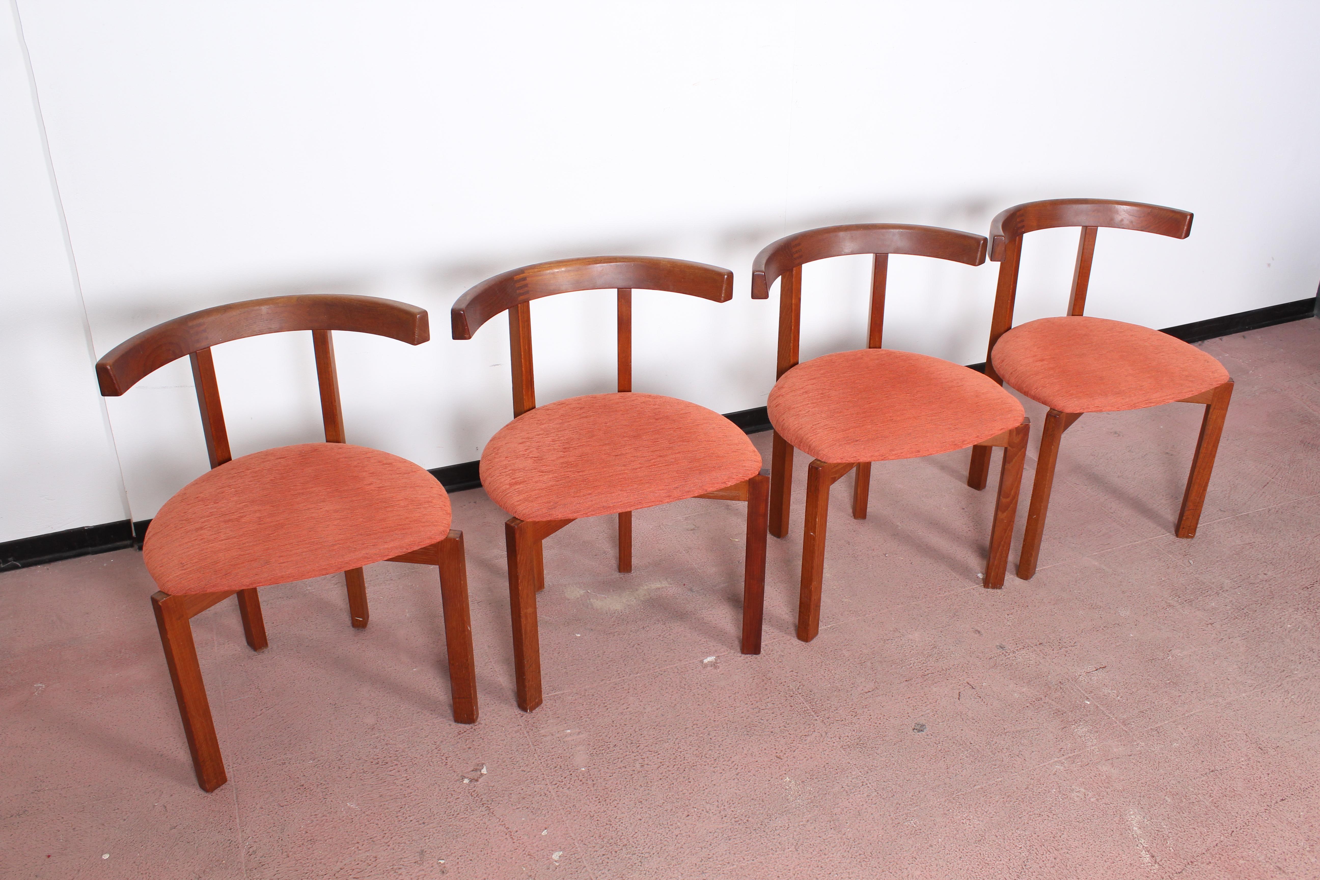 Set of four lovely wooden teak chairs with red fabric cover, produced in Denmark by FF Caffrance, printed and labeled, circa 1960.
Measures: Height 70 cm, seat width 50 cm, seat depth 45 cm, seat height 43 cm.
Wear consistent with age and use.
