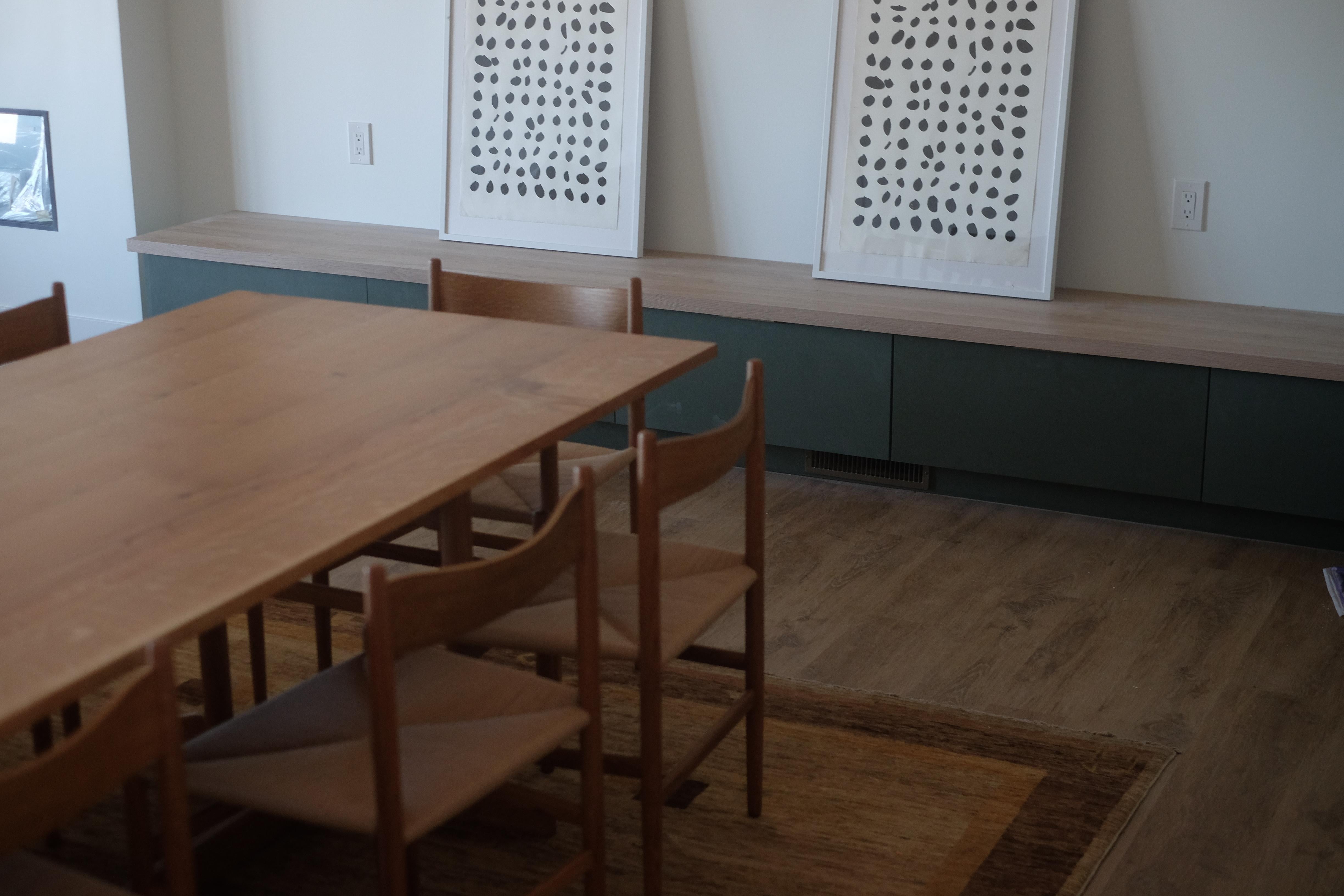 Table de salle à manger à tréteauxFF06 en chêne blanc par Stokes Furniture en vente 5