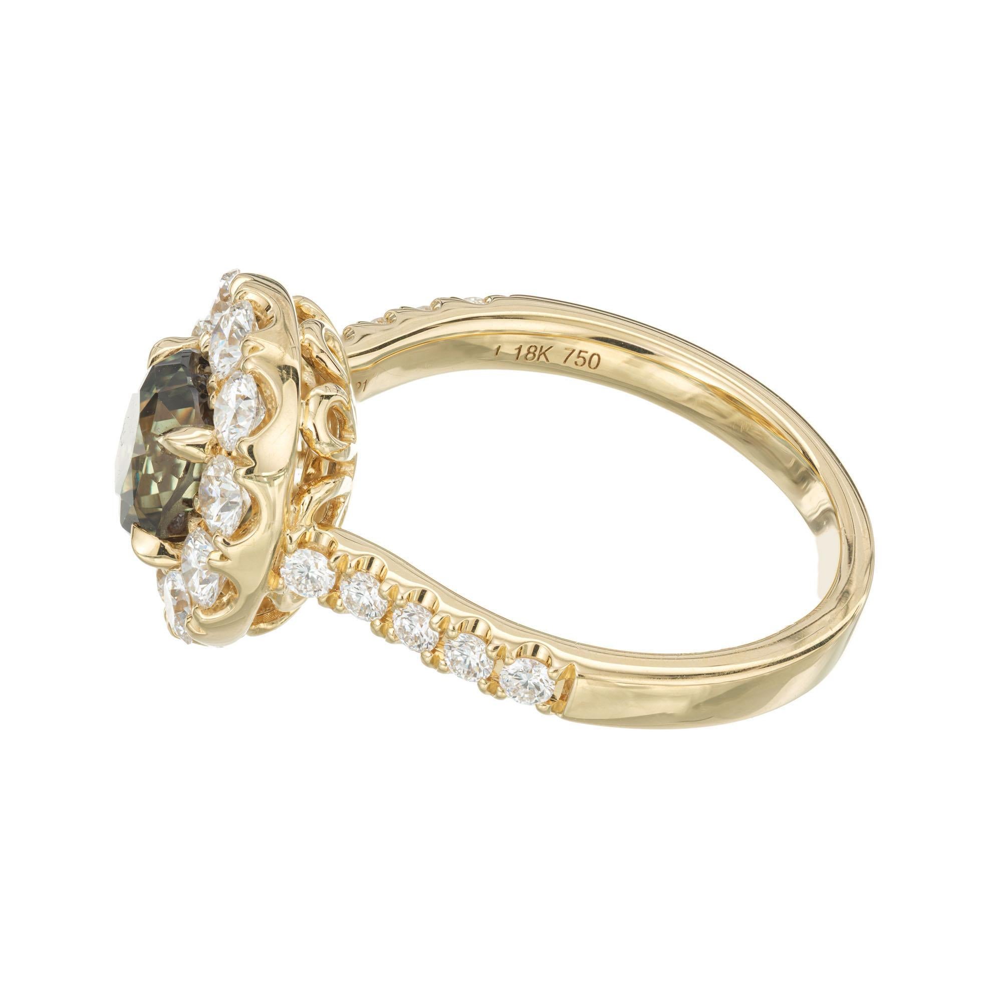 FGL-zertifizierter Verlobungsring mit 2,15 Karat Alexandrit im Kissenschliff und Diamant-Halo aus Gold im Angebot 1