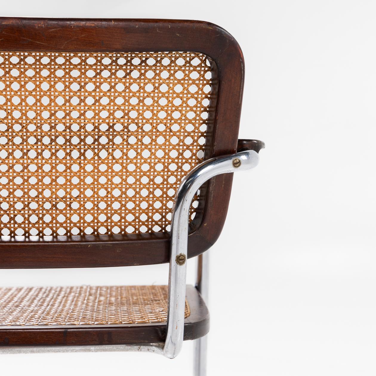 Patiné FH 6107 - Ensemble de quatre fauteuils en acier de Fritz Hansen. en vente