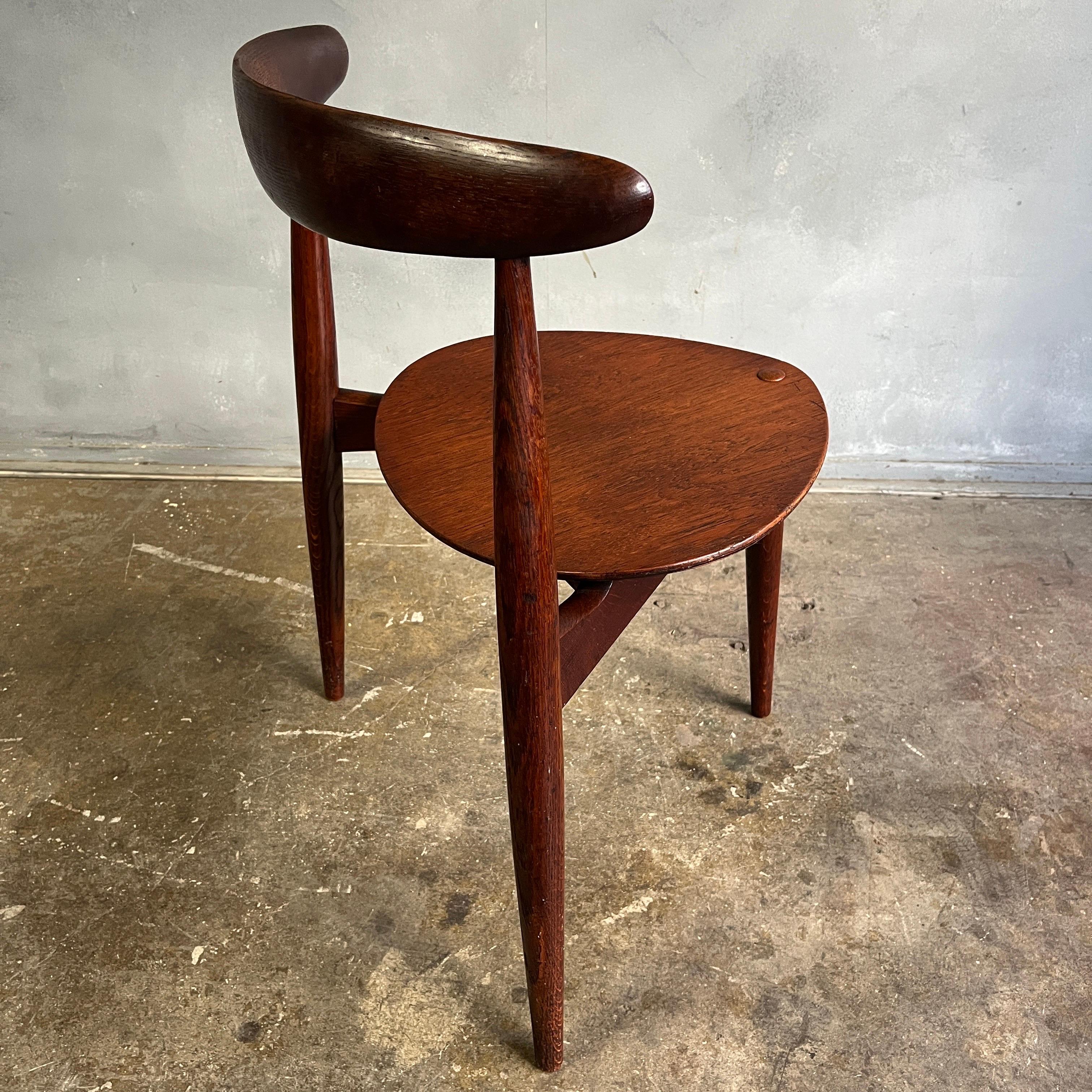 FH4103 Chair Hans Wegner for Fritz Hansen In Good Condition In BROOKLYN, NY