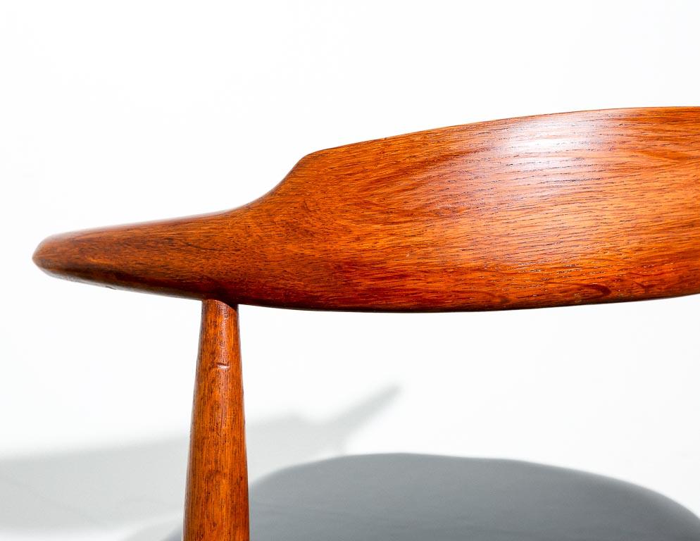 'FH4103' Heart Chairs by Hans Wegner for Fritz Hansen 4