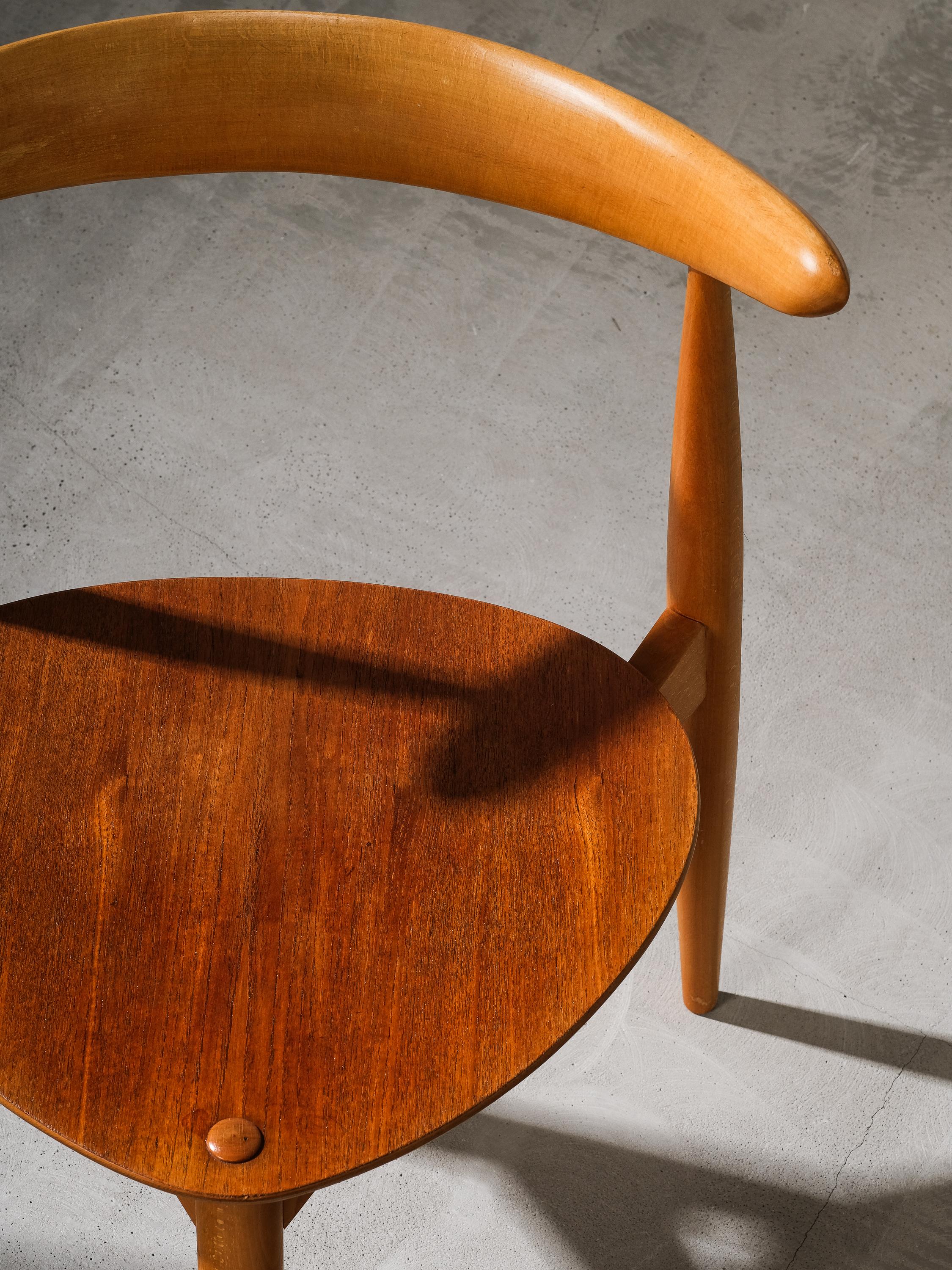 Sedie da pranzo modello FH4103 Heart di Hansen per Fritz Hansen, Danimarca, anni '50 in vendita 9