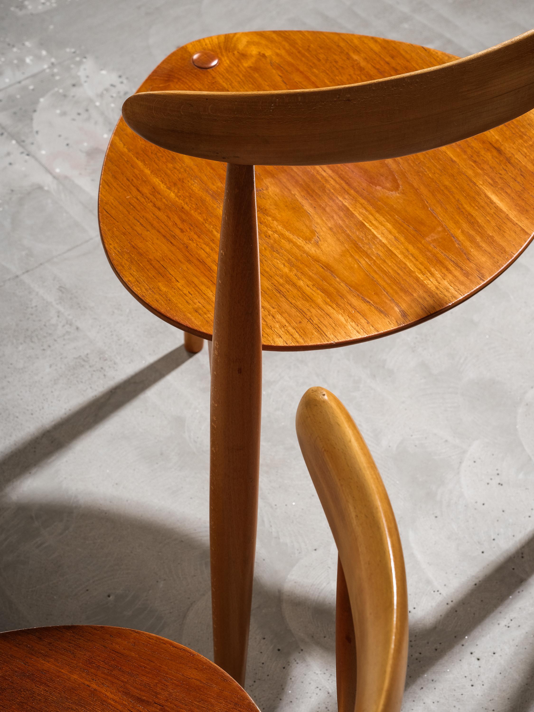 Sedie da pranzo modello FH4103 Heart di Hansen per Fritz Hansen, Danimarca, anni '50 in vendita 11