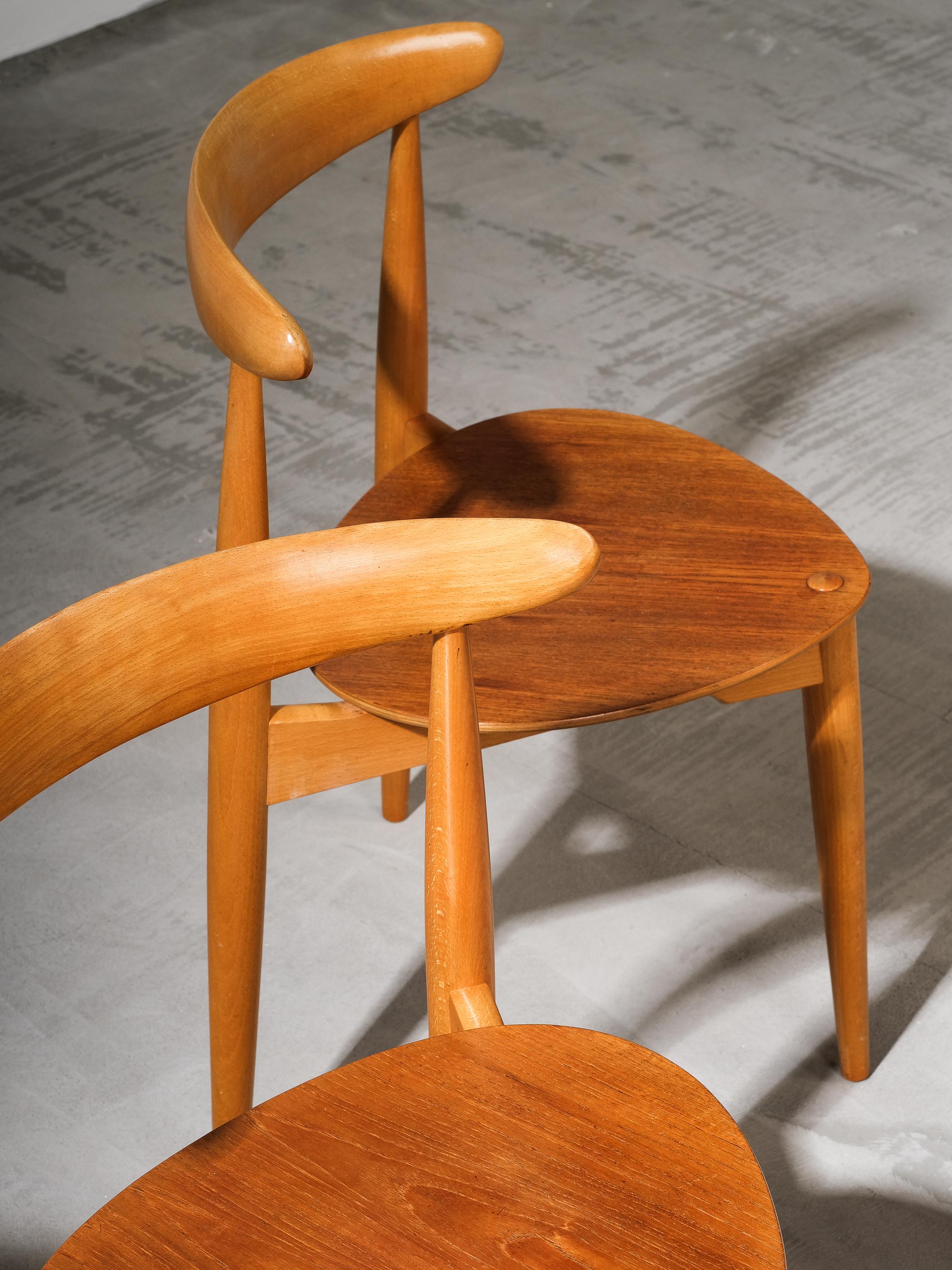 Sedie da pranzo modello FH4103 Heart di Hansen per Fritz Hansen, Danimarca, anni '50 In condizioni buone in vendita a Karis, Nyland