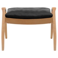FH430 Signature Footrest in Oiled Oak with Sif 98 Leather by Frits Henningsen