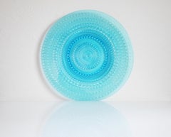 Finnish art glass design “Kastelhemi" plate by Oiva Toikka for Iittala.