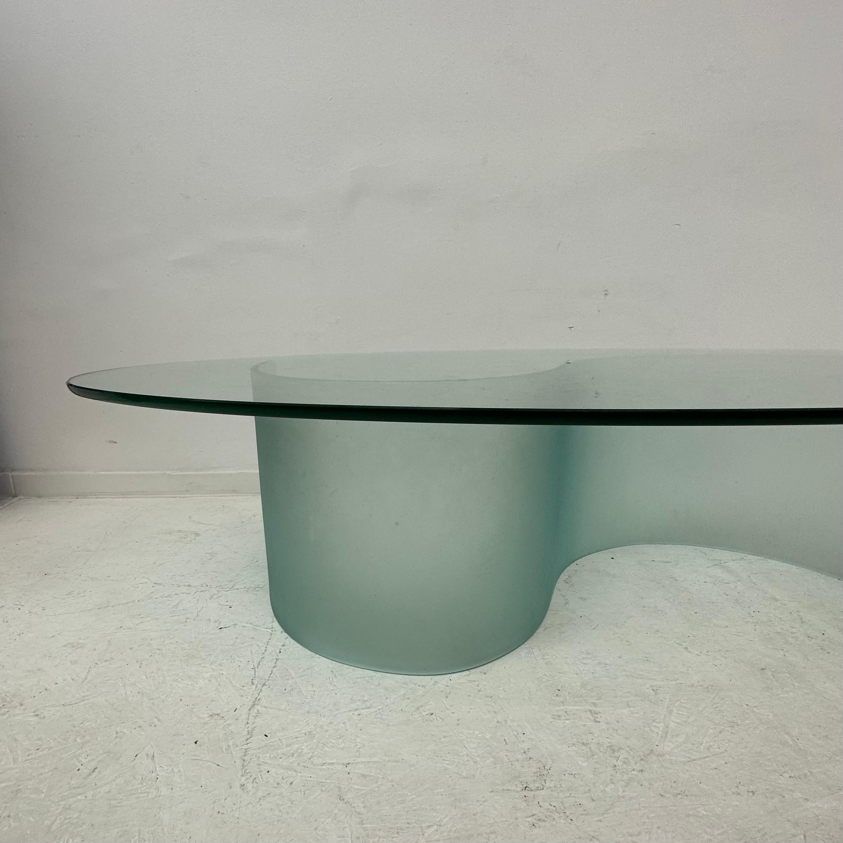 Fiam coffee table Mid-Century design , 1970’s For Sale 7
