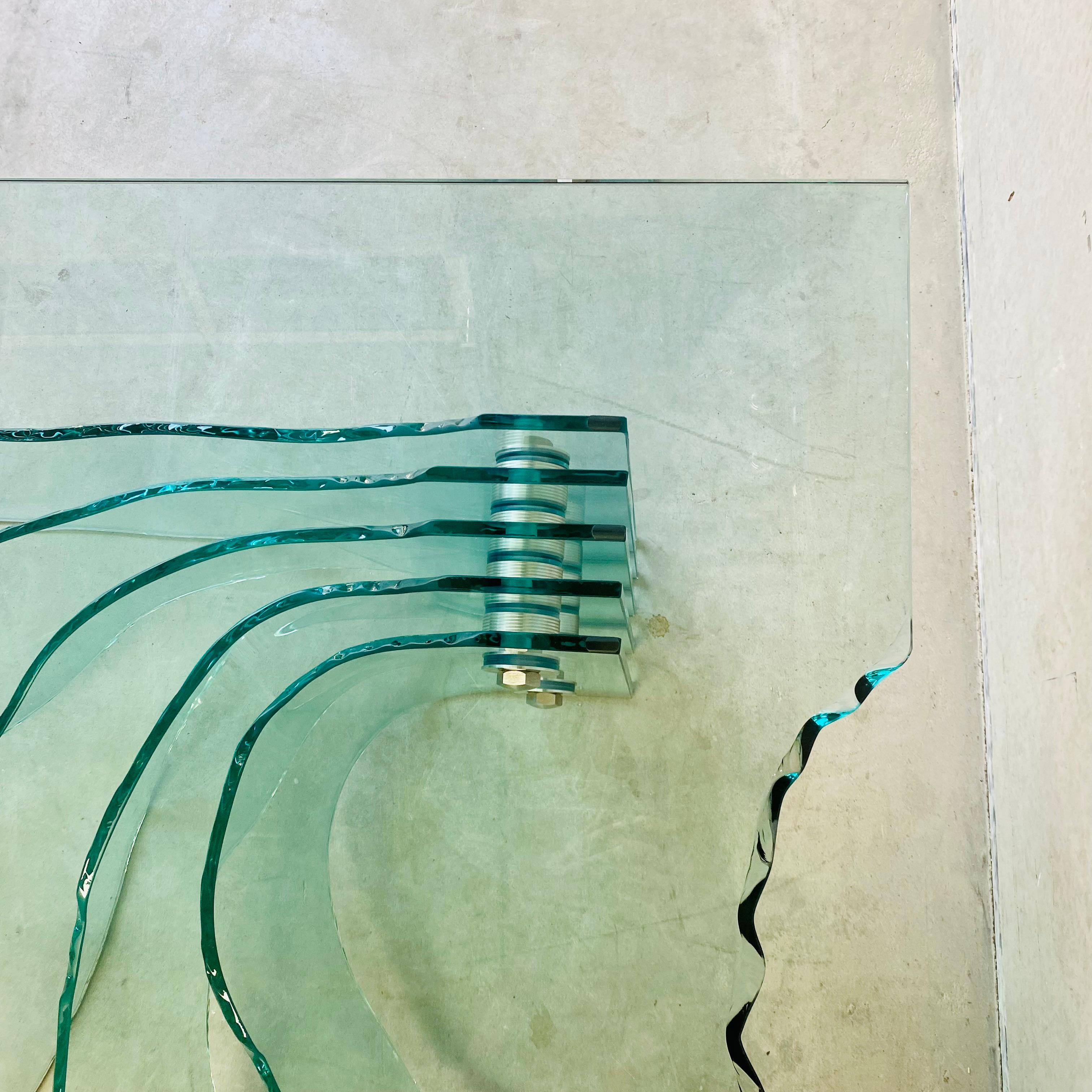 Skulpturaler Couchtisch Fiam Italia aus handgeschnitztem Glas von Danny Lane, Italien 1980 im Angebot 3