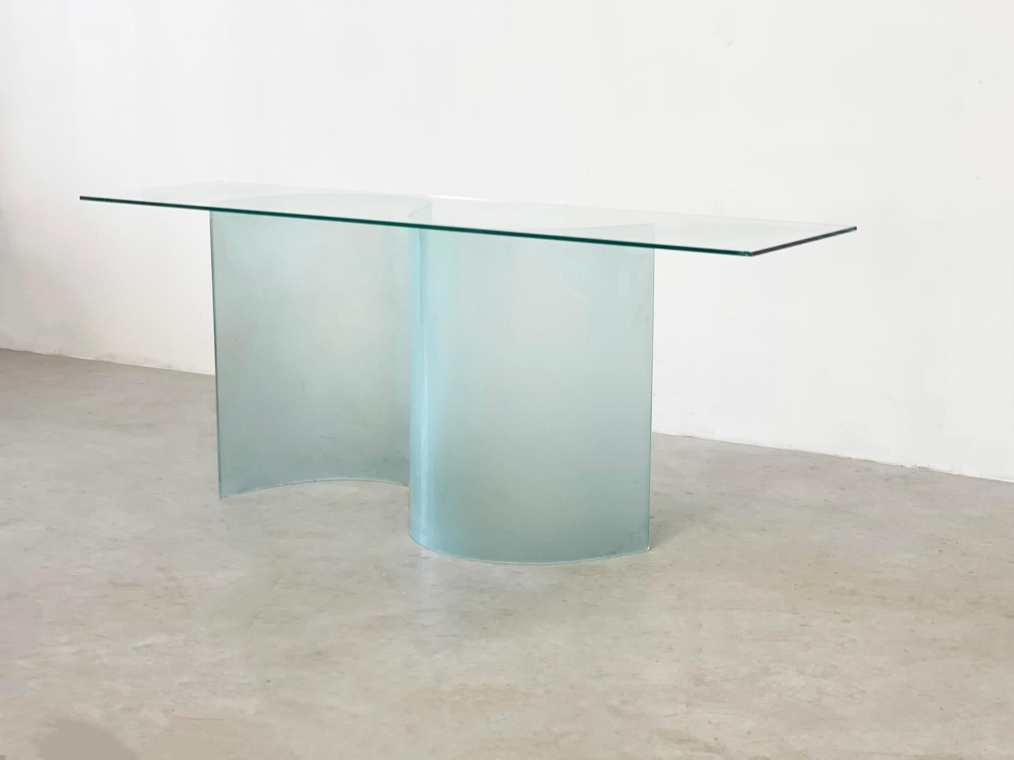 Fiam Marea console table in glass In Good Condition For Sale In Nijlen, VAN
