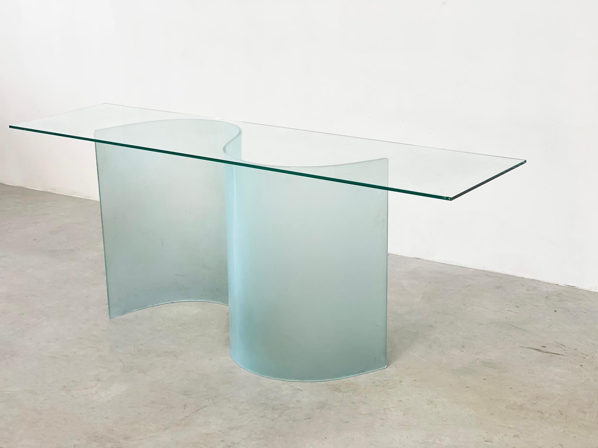 Late 20th Century Fiam Marea console table in glass For Sale