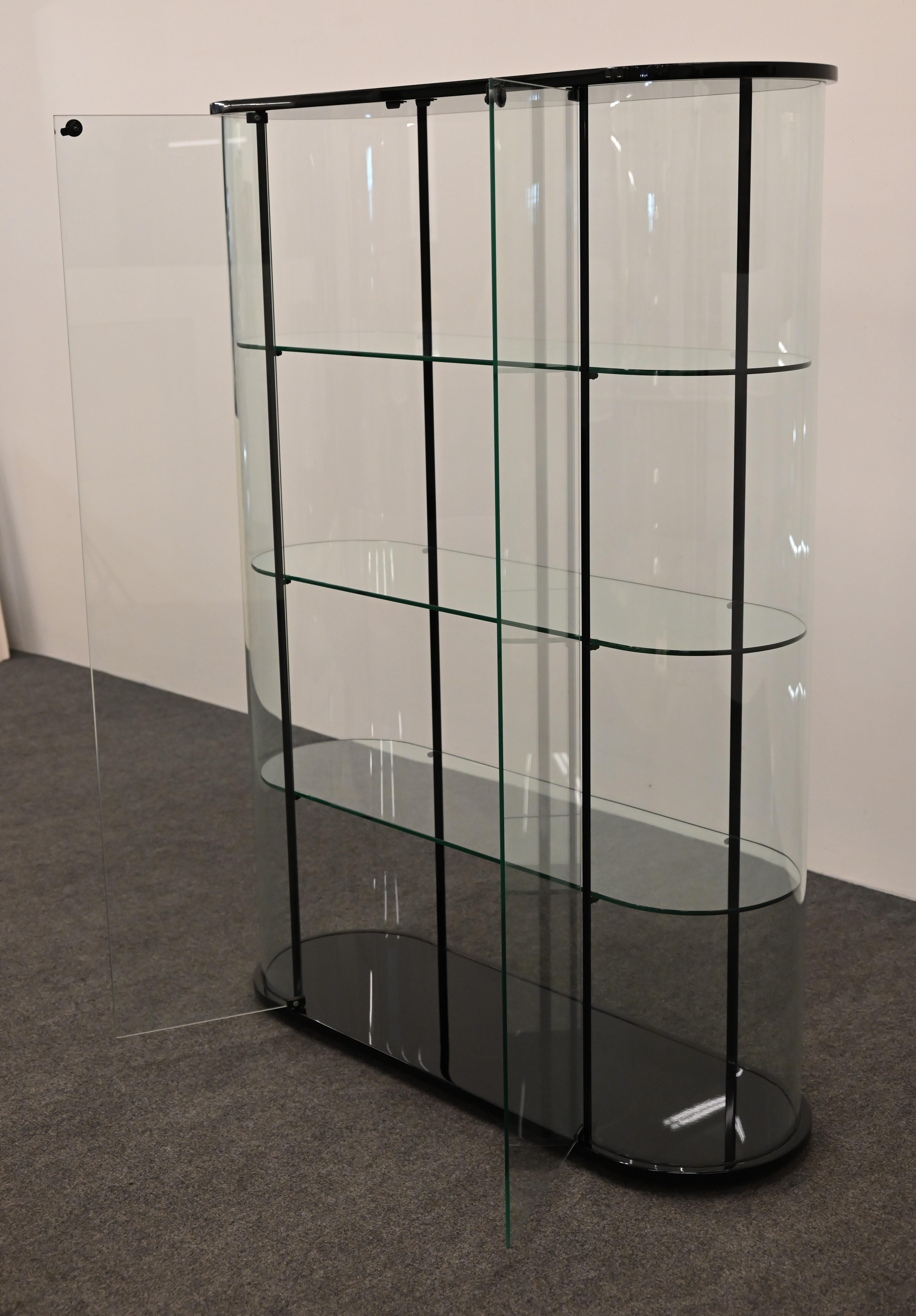 FIAM Palladio Display Showcase with Double Doors, 1980s, No longer in production For Sale 3