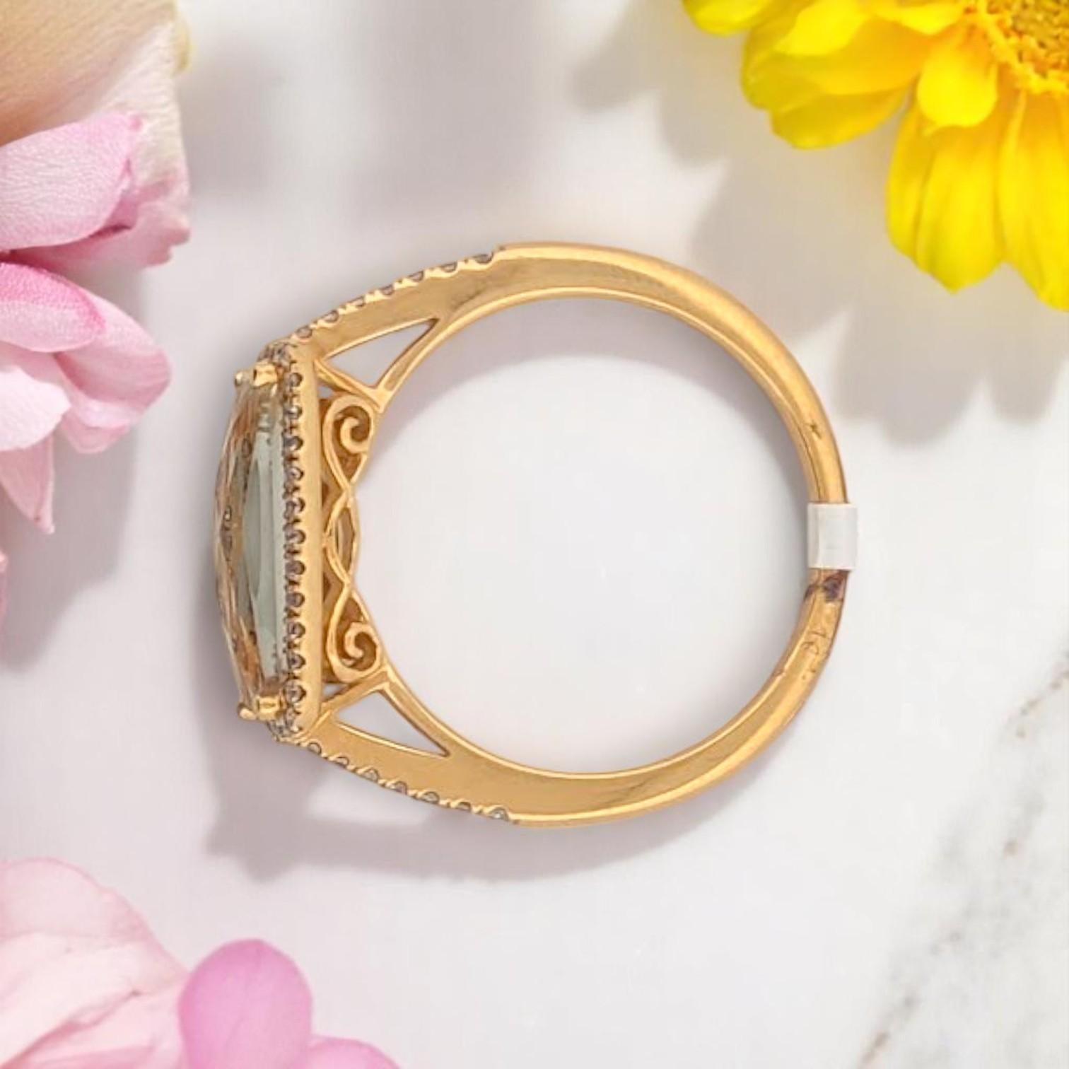 Taille baguette Bague Fiammetta vert menthe, or jaune 18 carats avec améthyste naturelle 1,26 carat en vente