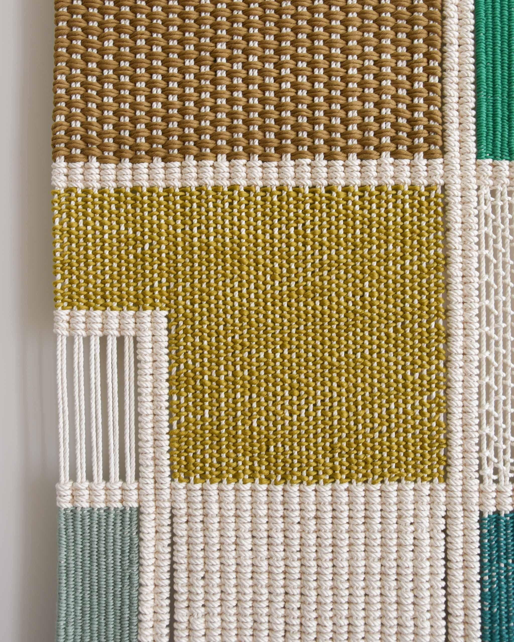 Faserkunst Wandteppich, Makramee, gewebter Wandbehang, CLAMOR COLORIS Tamar Samplonius im Angebot 2
