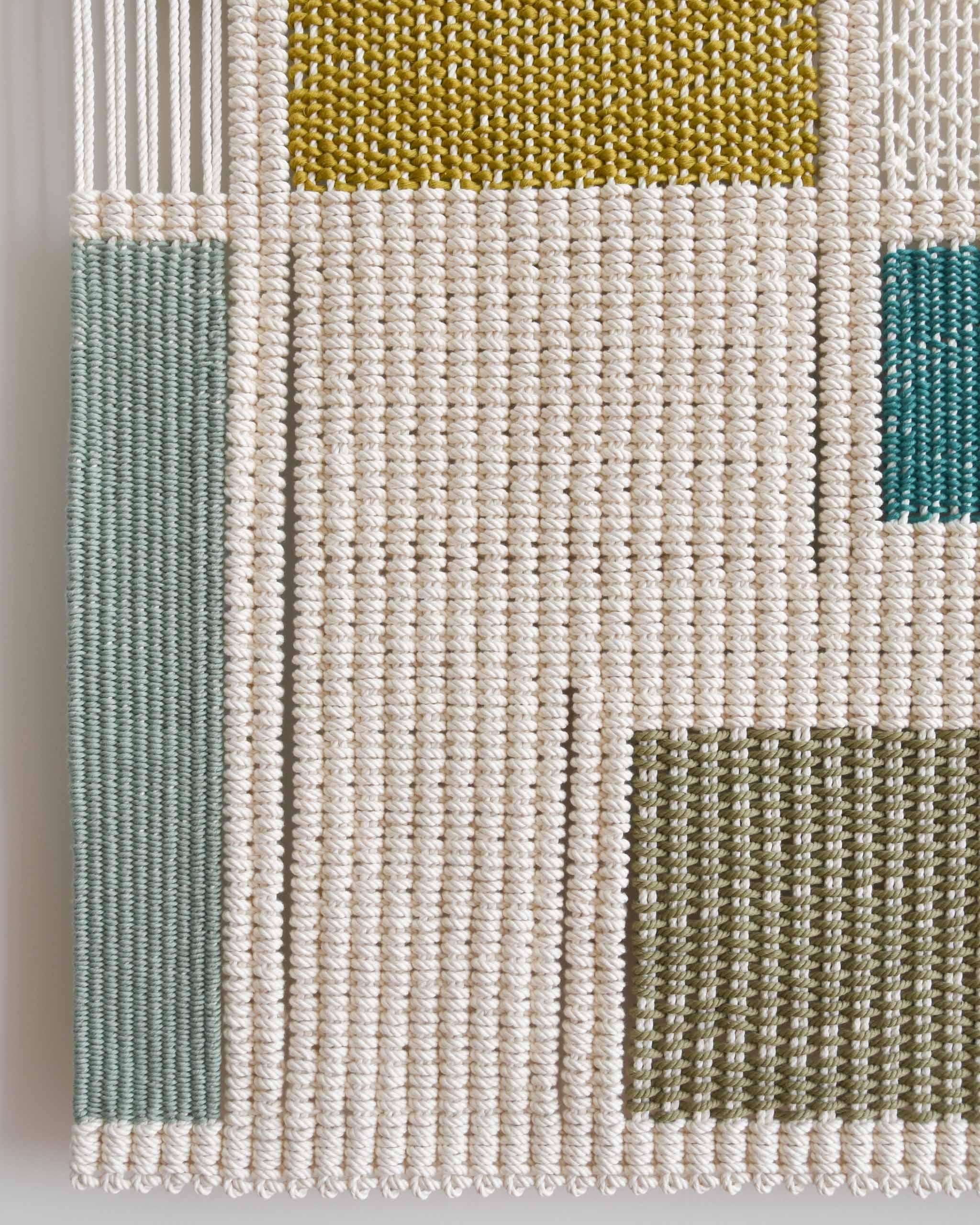 Faserkunst Wandteppich, Makramee, gewebter Wandbehang, CLAMOR COLORIS Tamar Samplonius im Angebot 3
