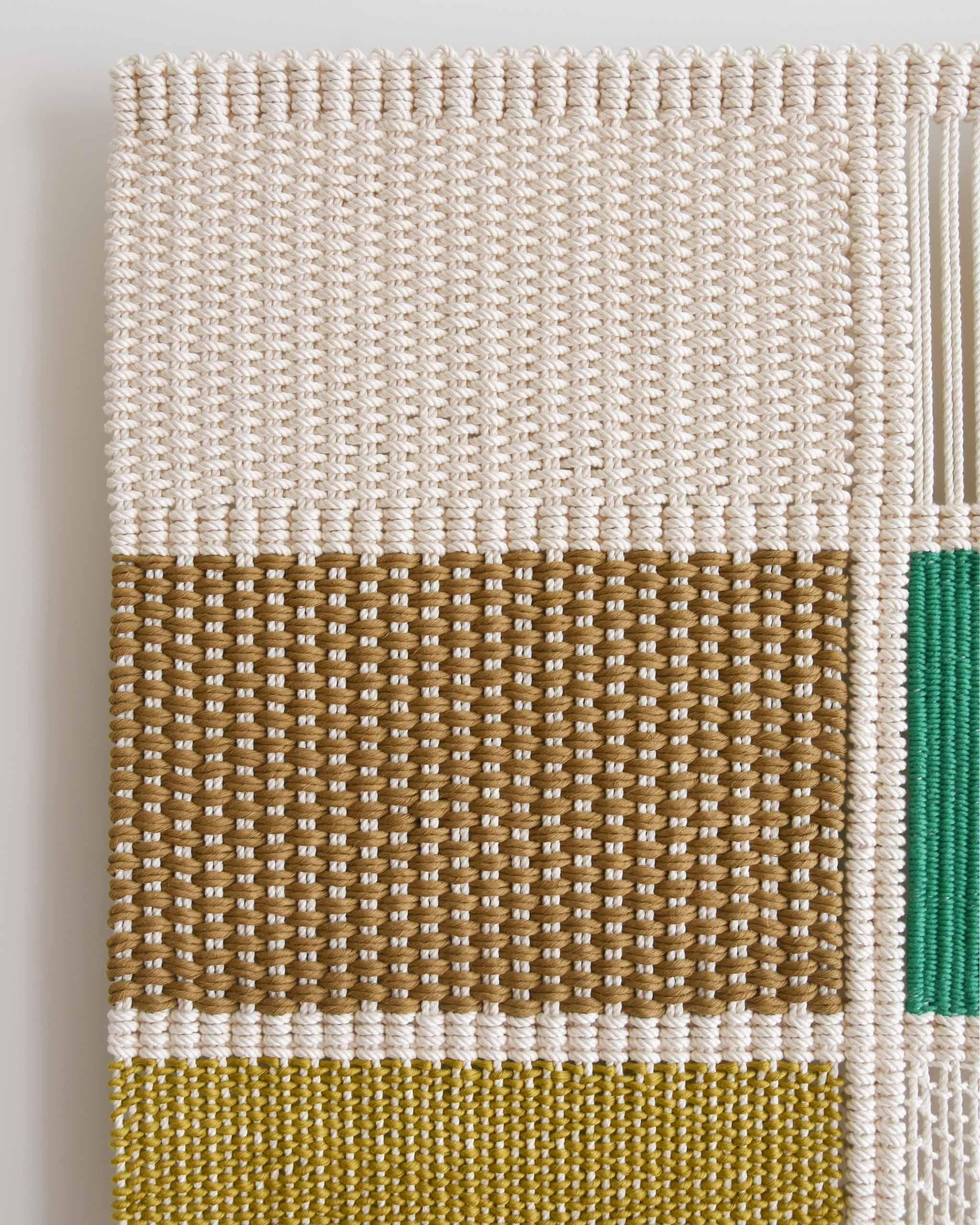 Faserkunst Wandteppich, Makramee, gewebter Wandbehang, CLAMOR COLORIS Tamar Samplonius (Gewebt) im Angebot