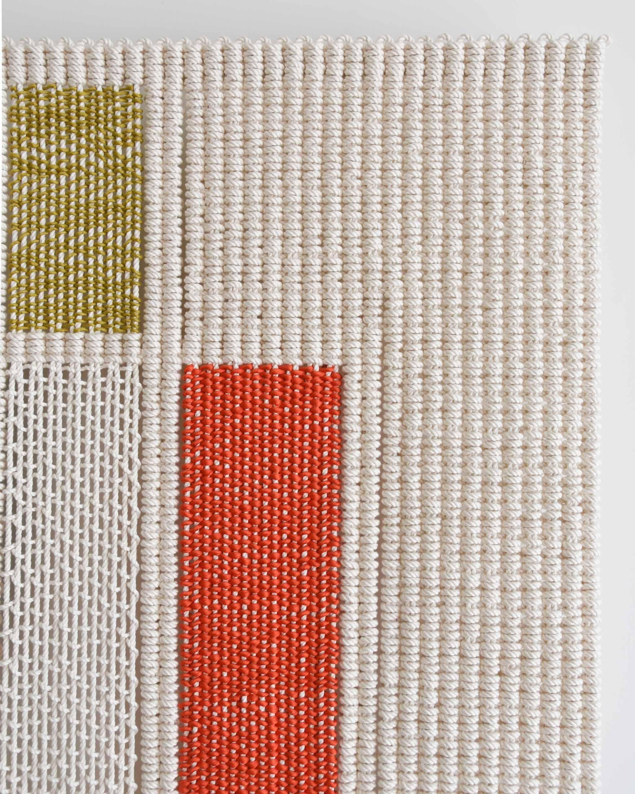 Faserkunst Wandteppich, Makramee, gewebter Wandbehang, CLAMOR COLORIS Tamar Samplonius (21. Jahrhundert und zeitgenössisch) im Angebot