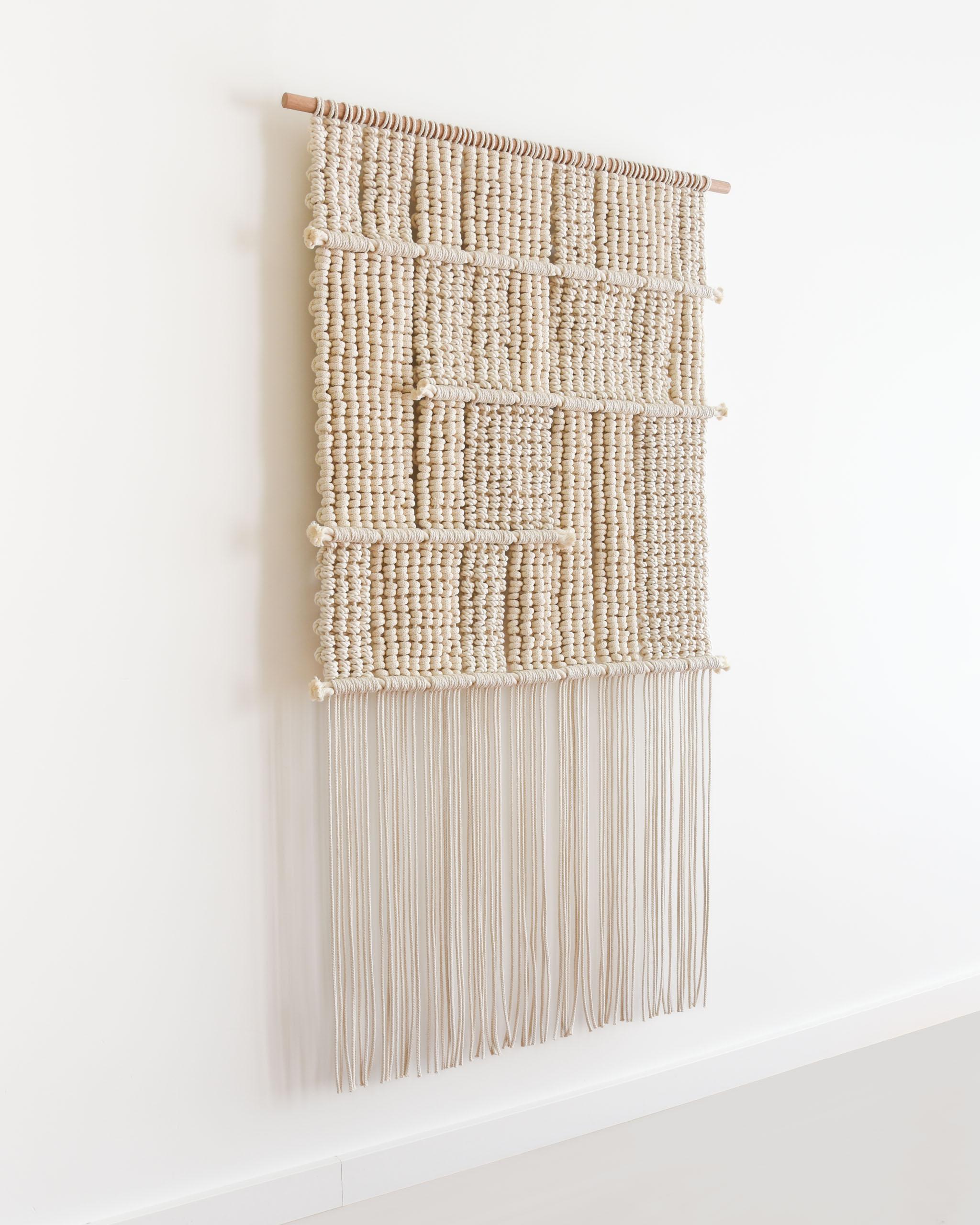 Faserkunst Wandteppich, Makramee, gewebter Wandbehang, STRUCTA Tamar Samplonius (Organische Moderne) im Angebot