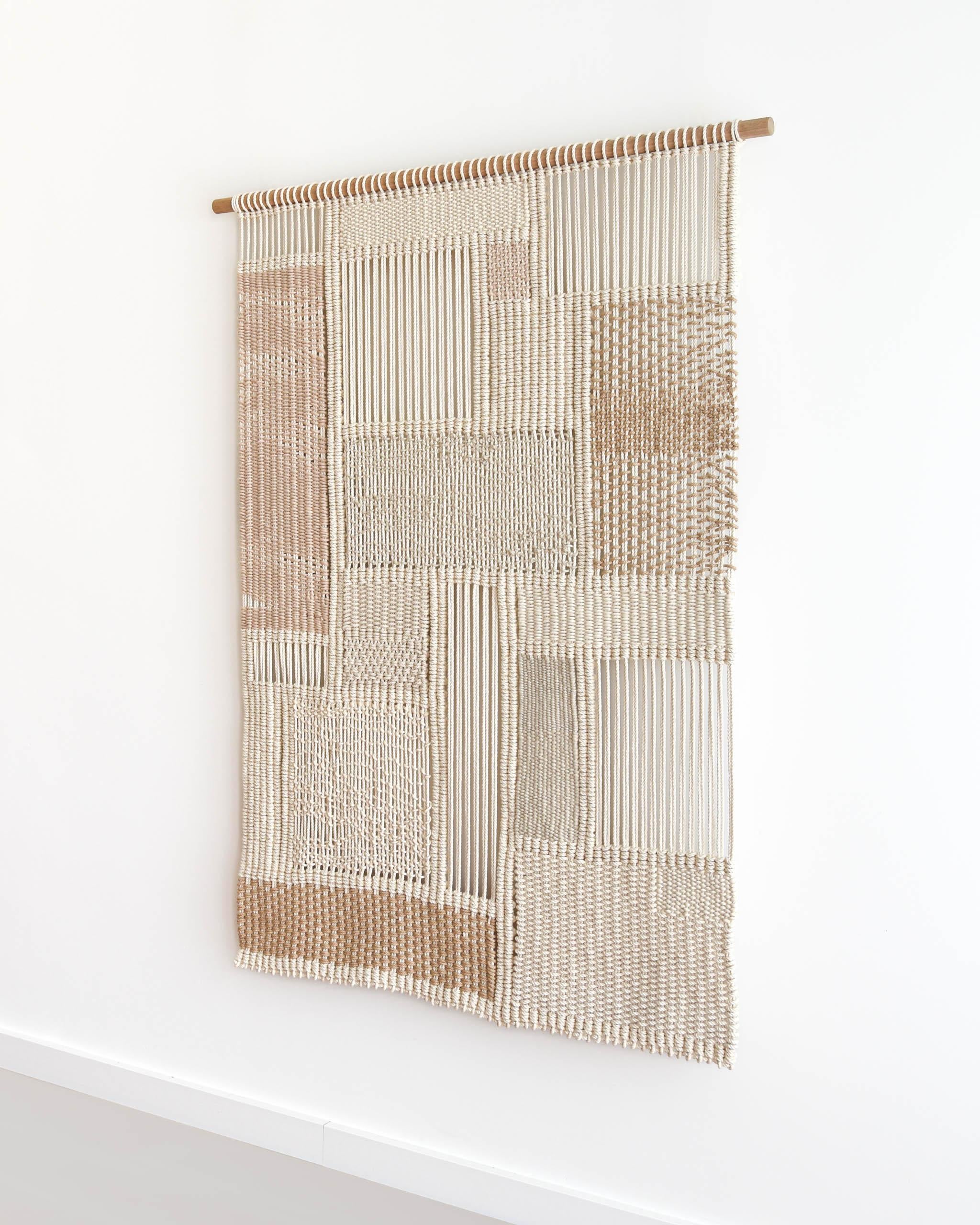 Wandteppich aus Faserkunst, Macrame/Wandbehang, gewebt, VITRUM 82 von TAMAR SAMPLONIUS (Niederländisch) im Angebot