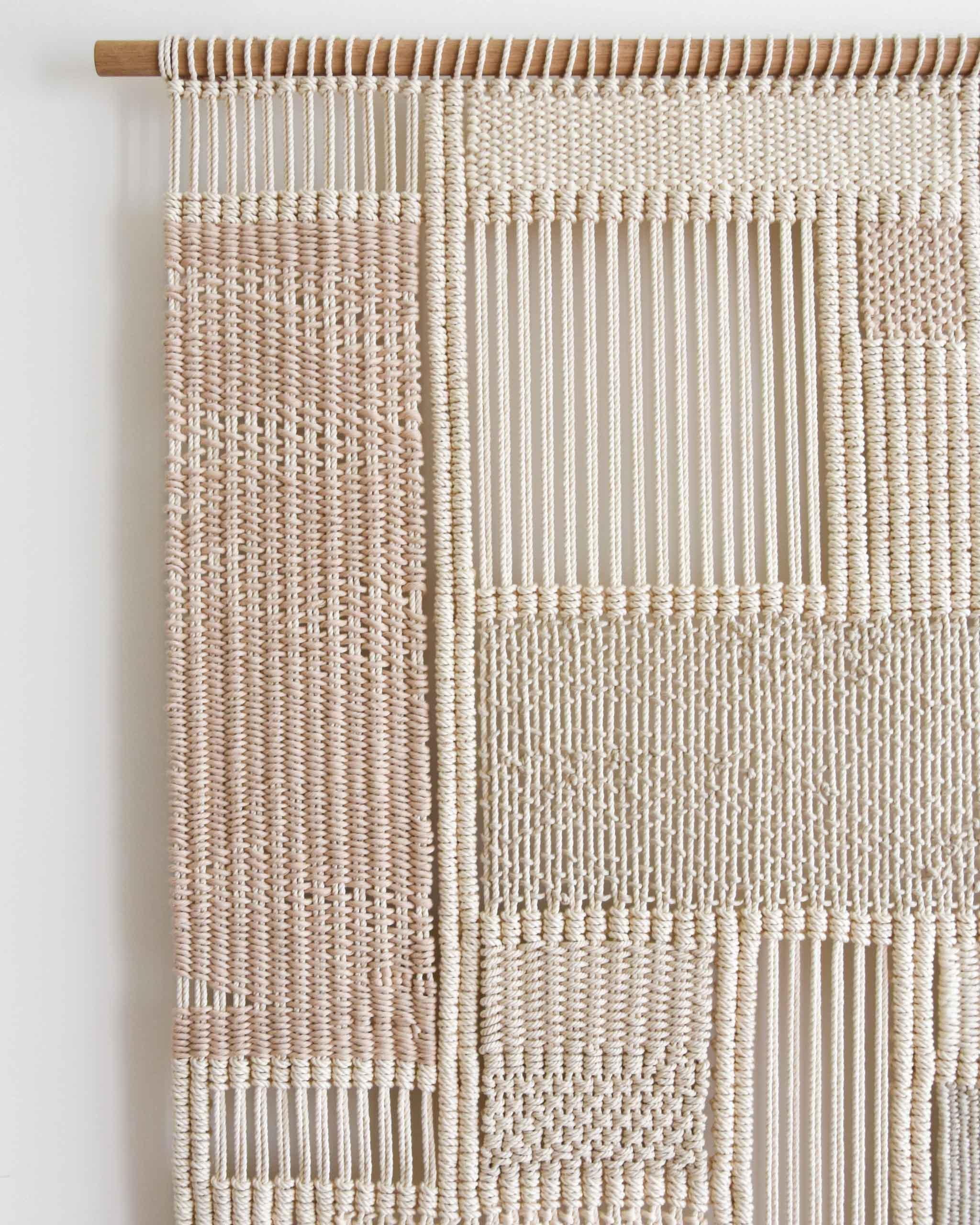 Wandteppich aus Faserkunst, Macrame/Wandbehang, gewebt, VITRUM 82 von TAMAR SAMPLONIUS im Zustand „Neu“ im Angebot in WARMENHUIZEN, NL