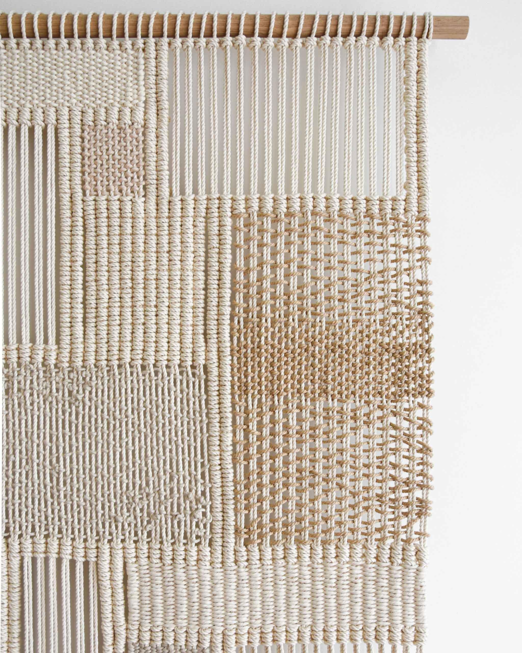 Wandteppich aus Faserkunst, Macrame/Wandbehang, gewebt, VITRUM 82 von TAMAR SAMPLONIUS (21. Jahrhundert und zeitgenössisch) im Angebot