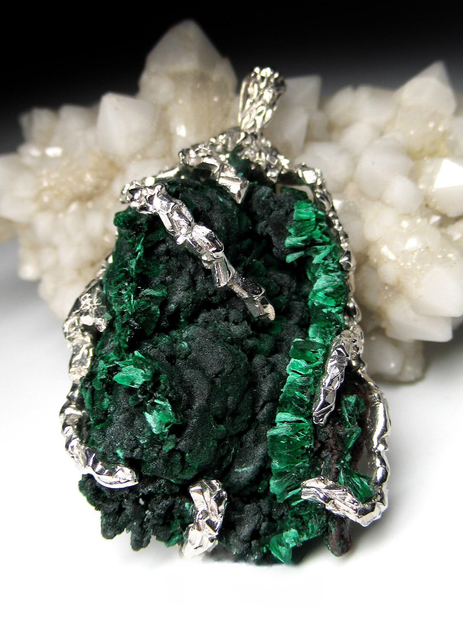 Pear Cut Fiber Malachite Silver Pendant Natural Green Raw Gemstones  Statement Jewelry  For Sale