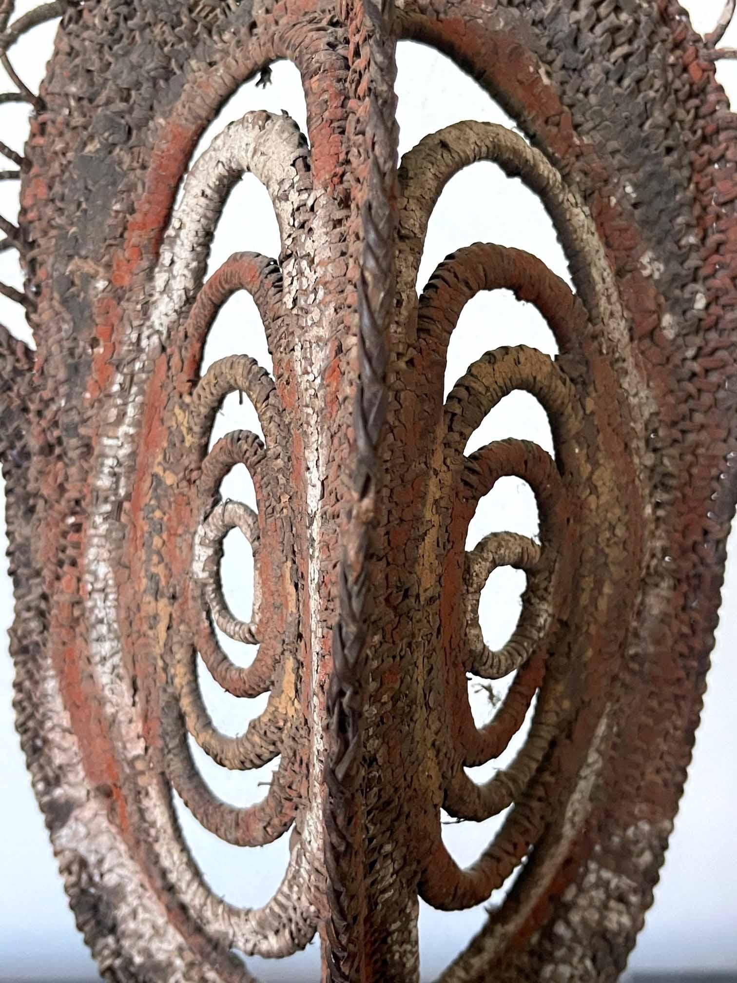 Máscara de fibra policromada Ancestro Yam Papúa Nueva Guinea Fibra natural en venta