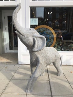 Baby-Elefant aus Fiberglas