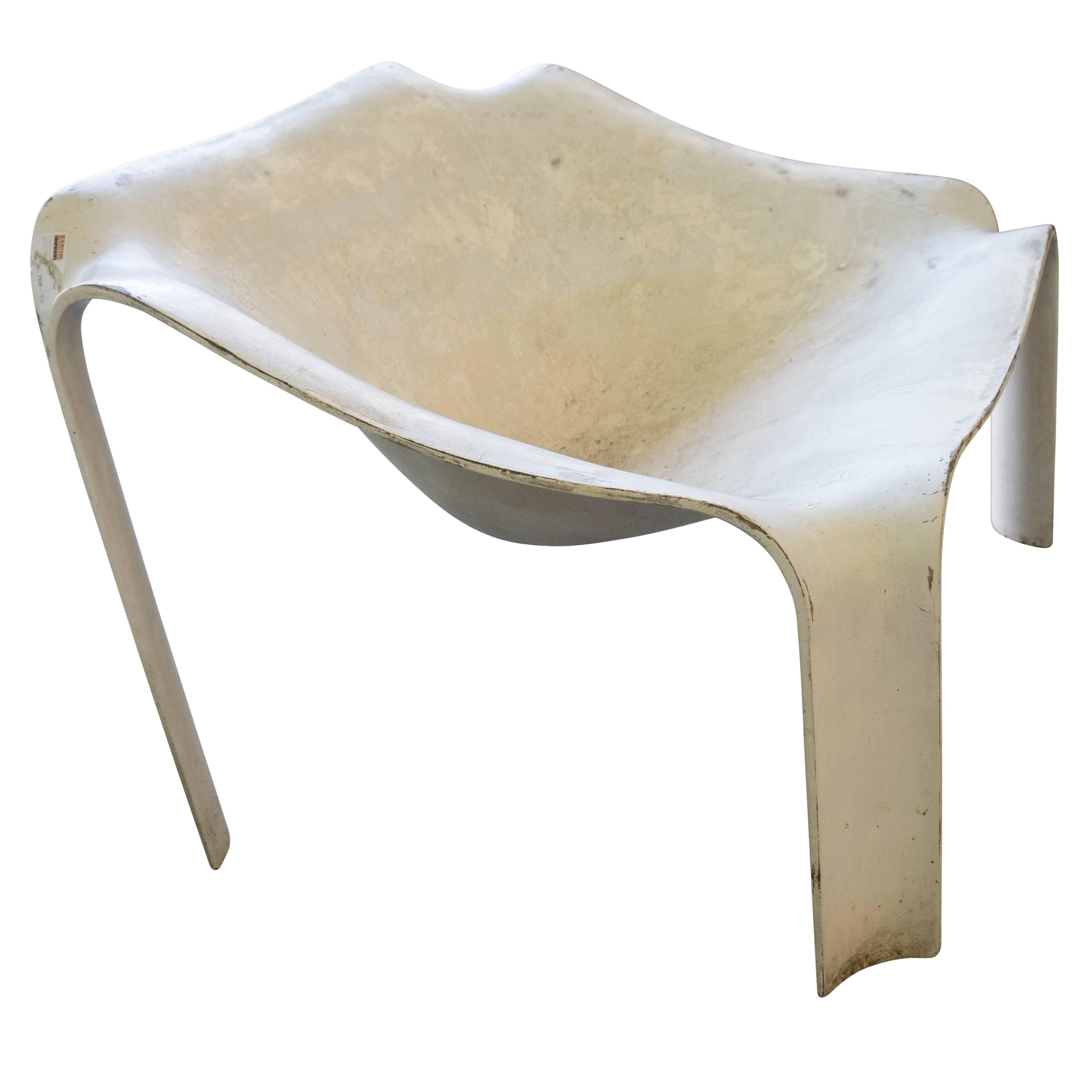 Fiberglass Chairs by Pierre Paulin, circa 1960 In Good Condition In Culver City, CA