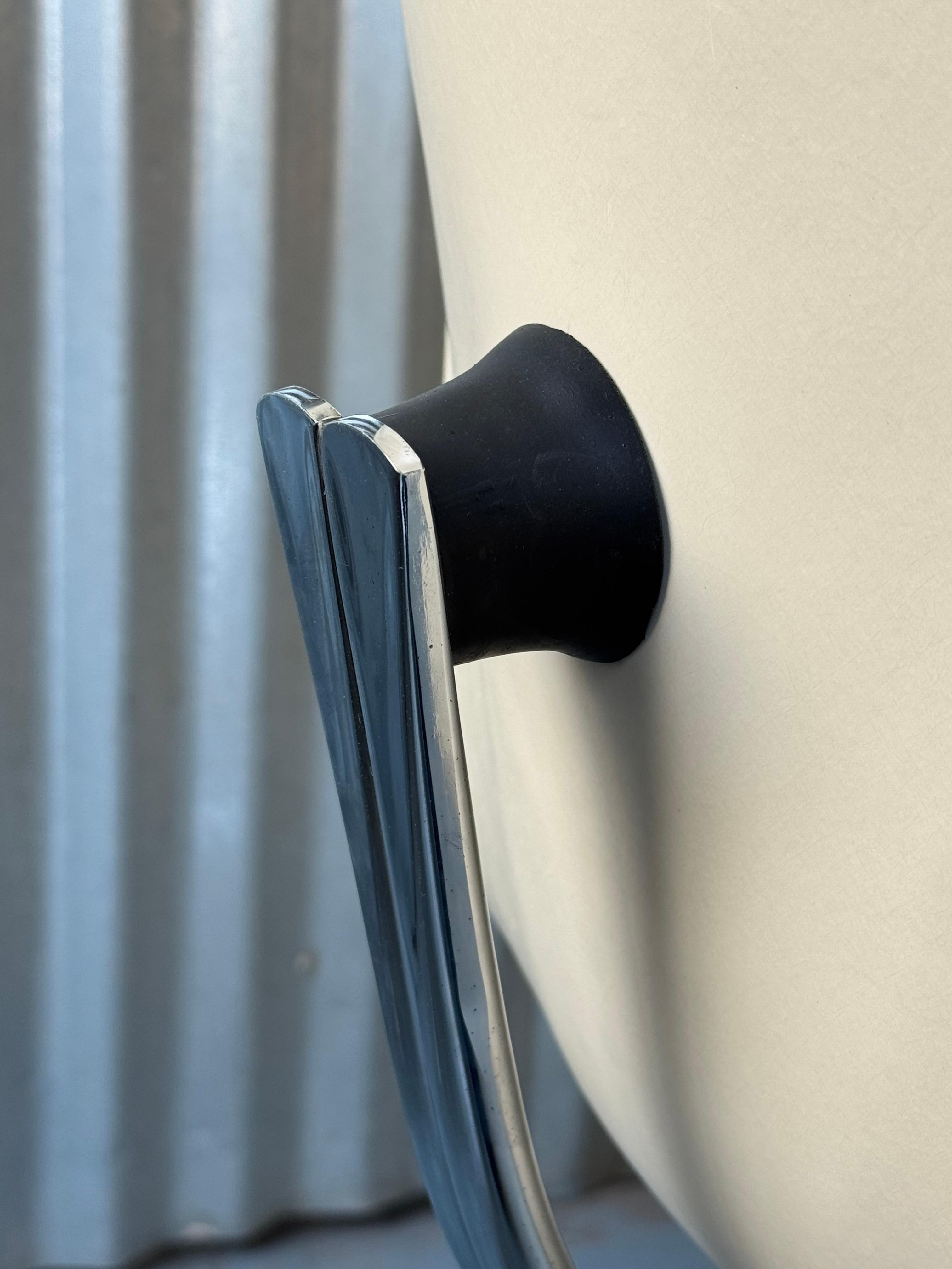 Fiberglas & Chrom Gideon Kramer 