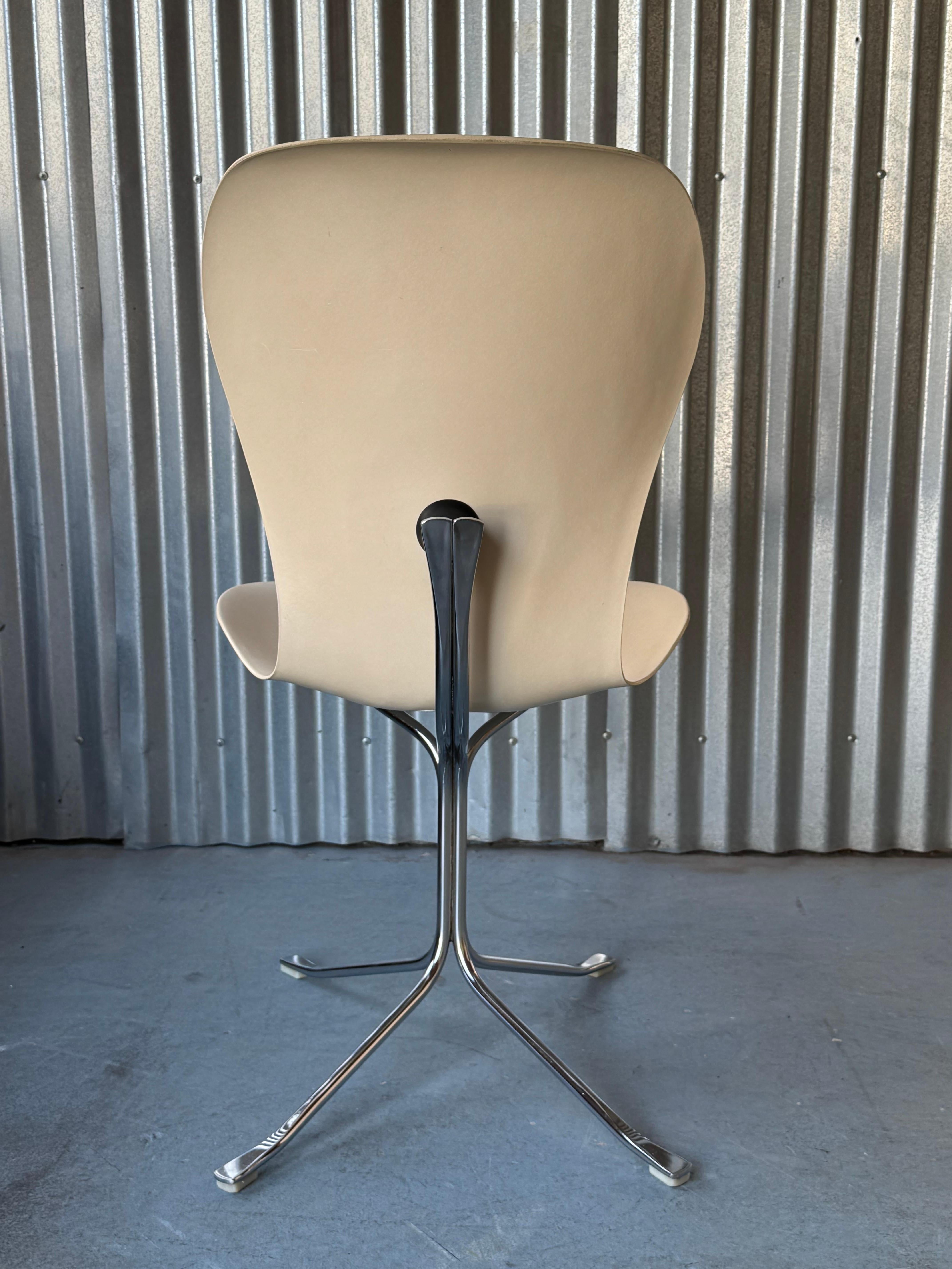 Fiberglas & Chrom Gideon Kramer 