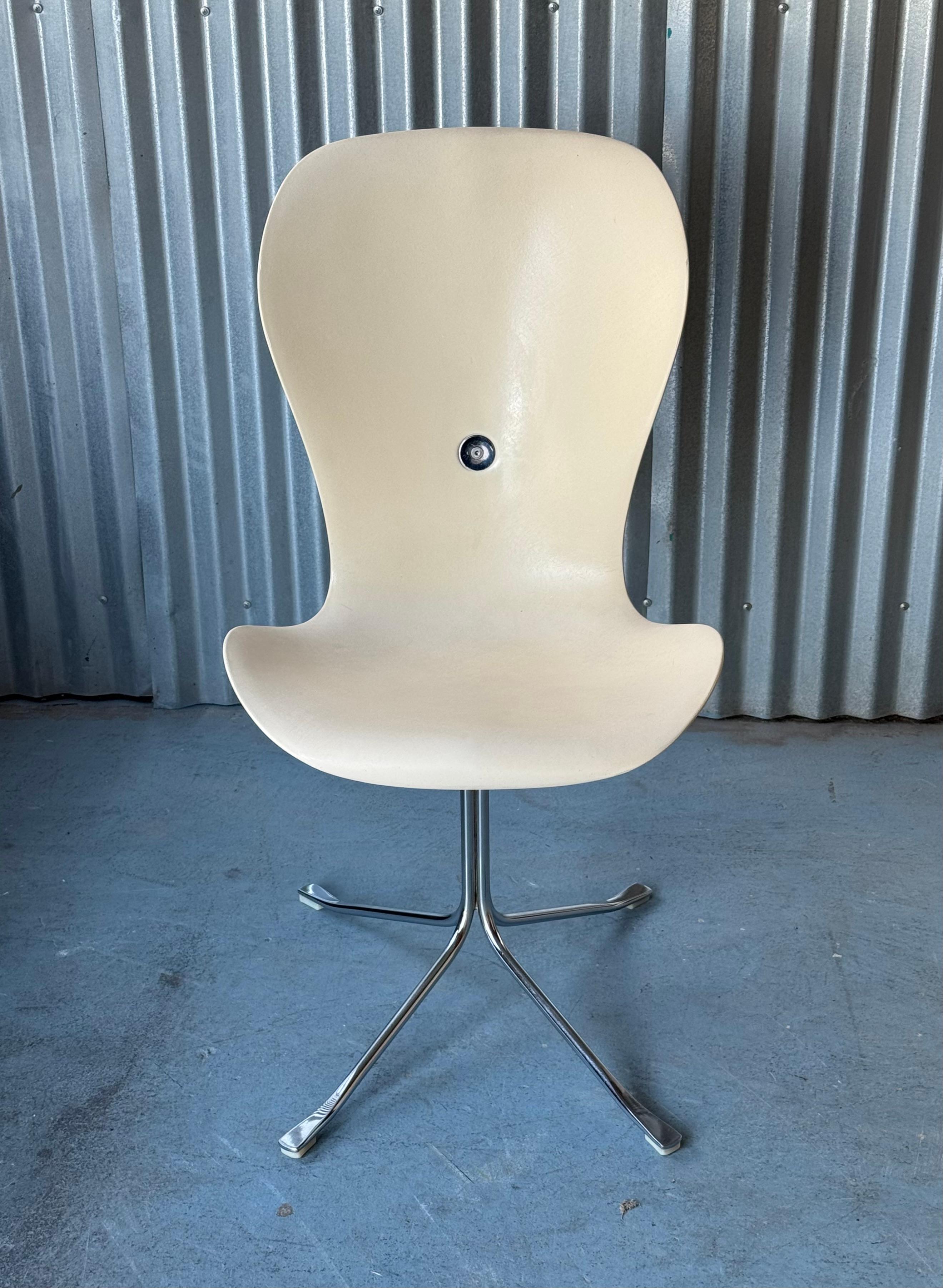 Fiberglas & Chrom Gideon Kramer 