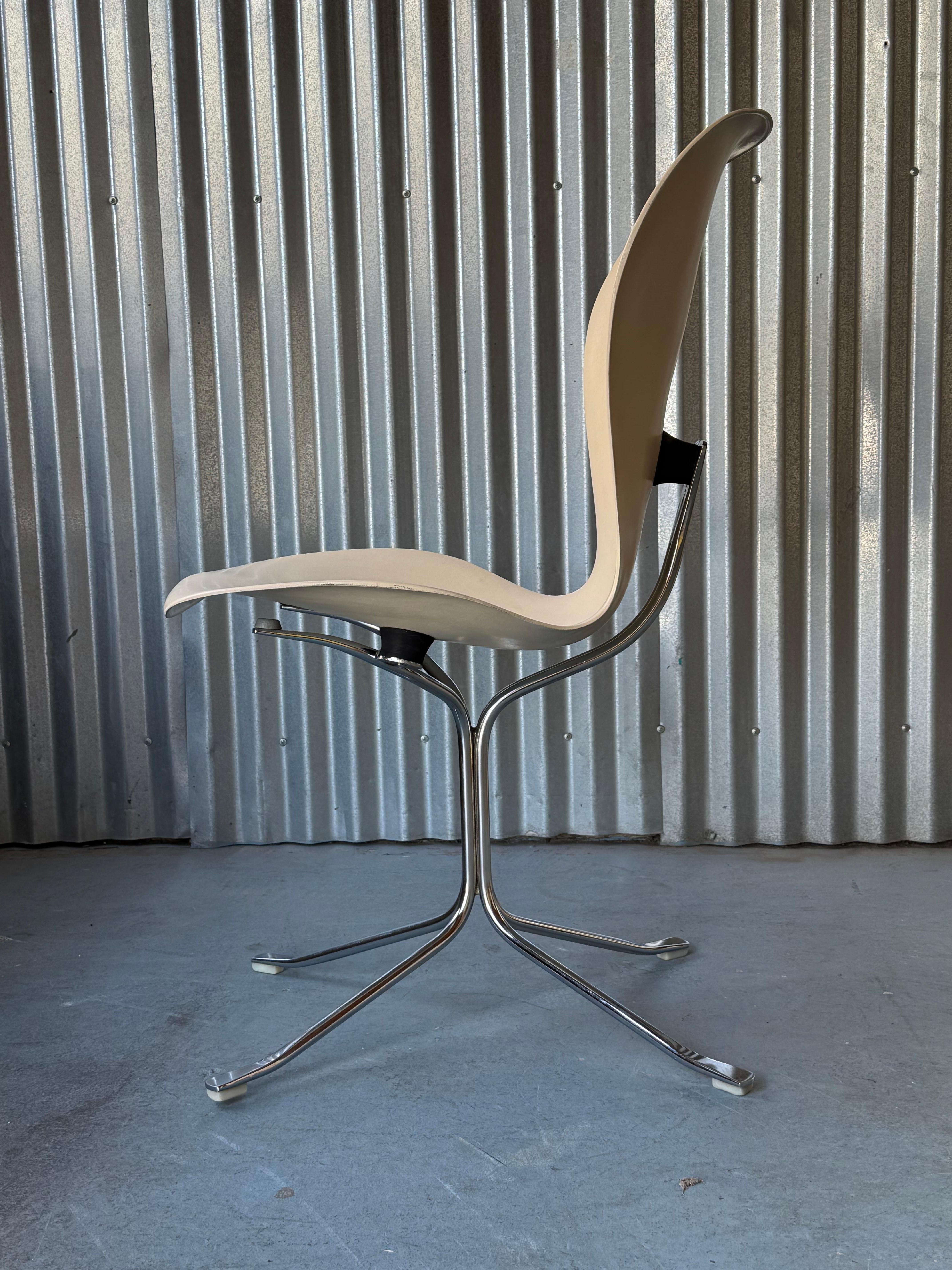 Fiberglas & Chrom Gideon Kramer 