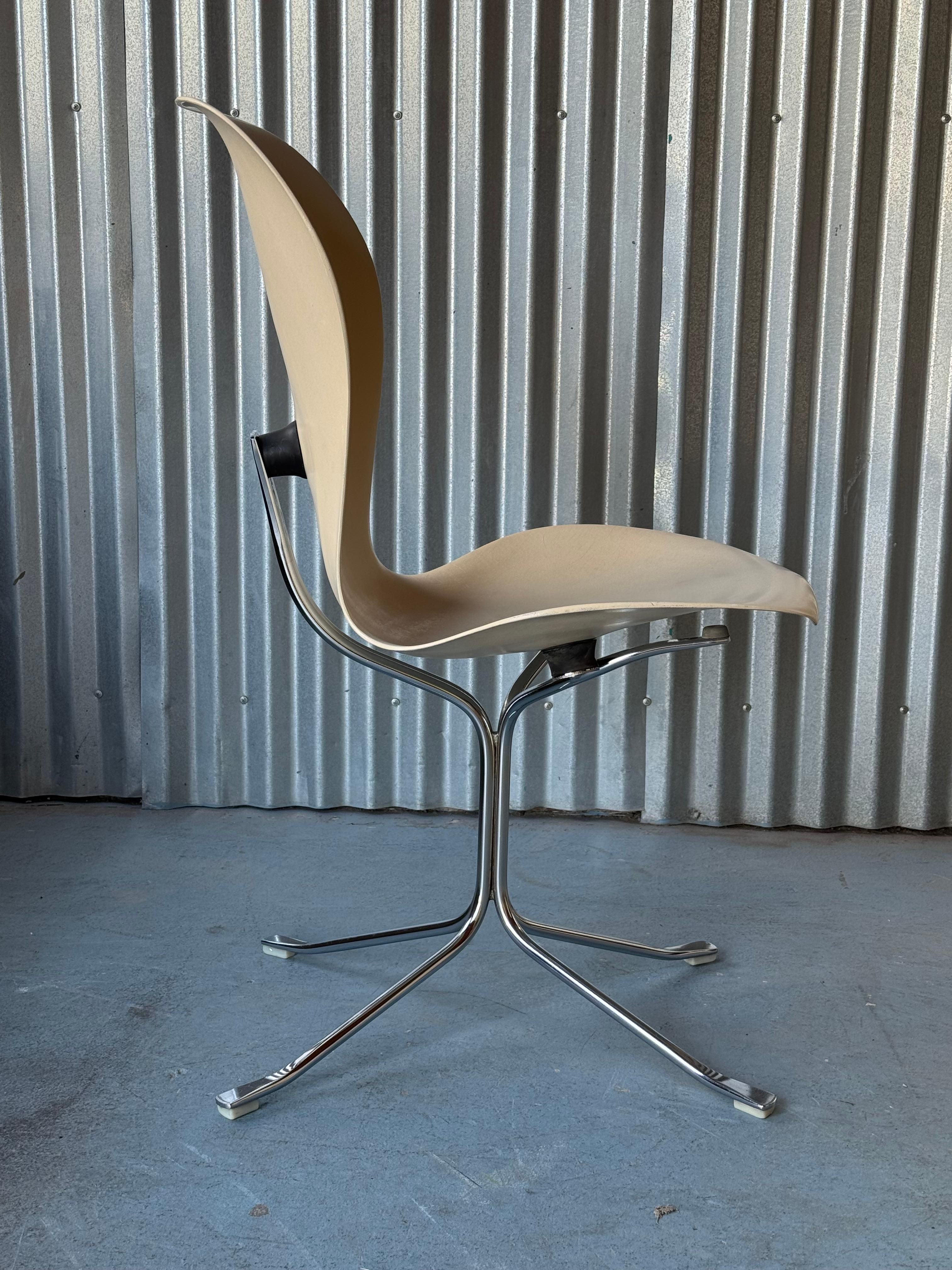 Fiberglas & Chrom Gideon Kramer 