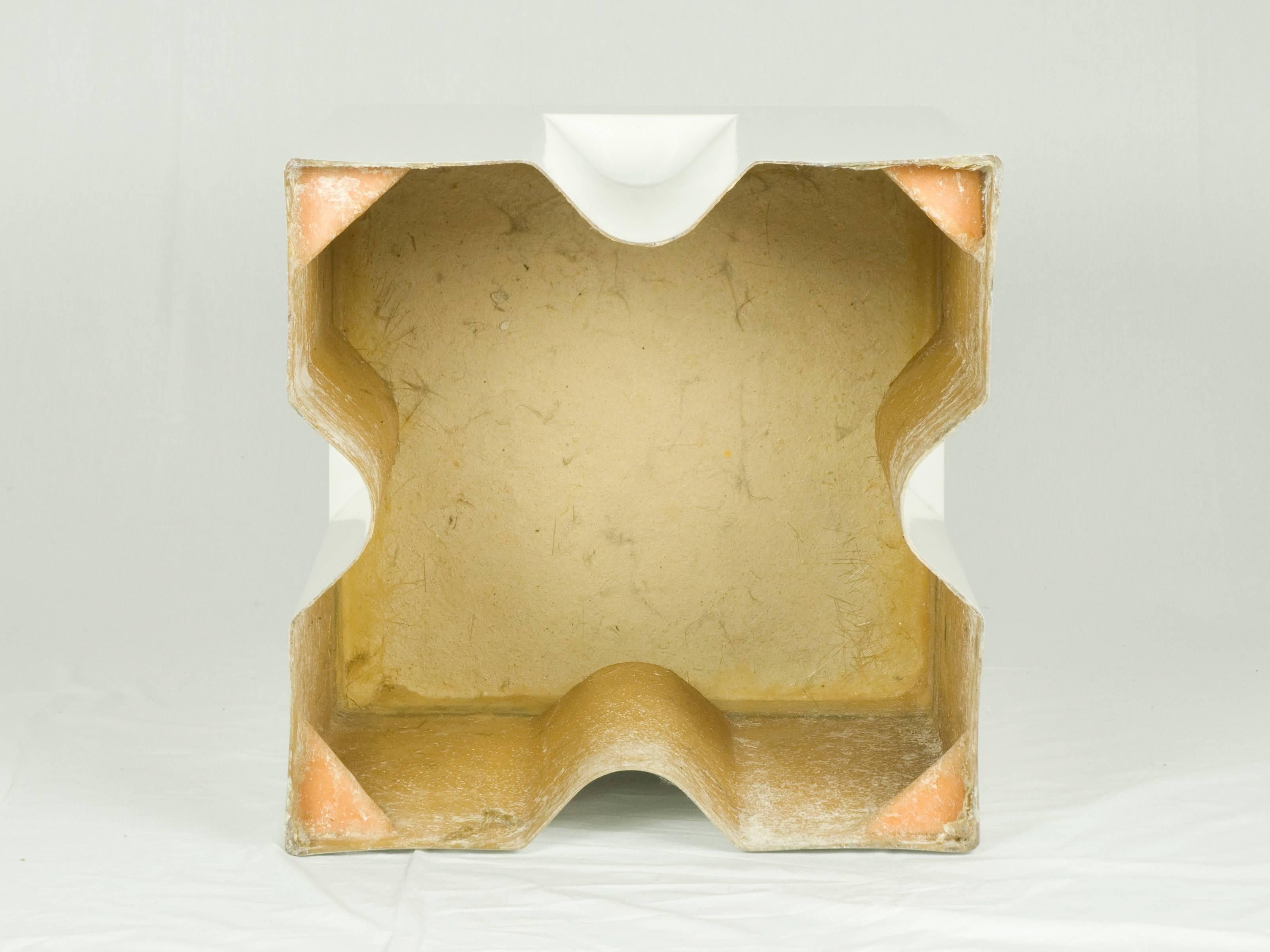Fiberglass Custom-Made Italian Table by G. Ceretti, P. Derossi & R. Rosso, 1965 For Sale 2