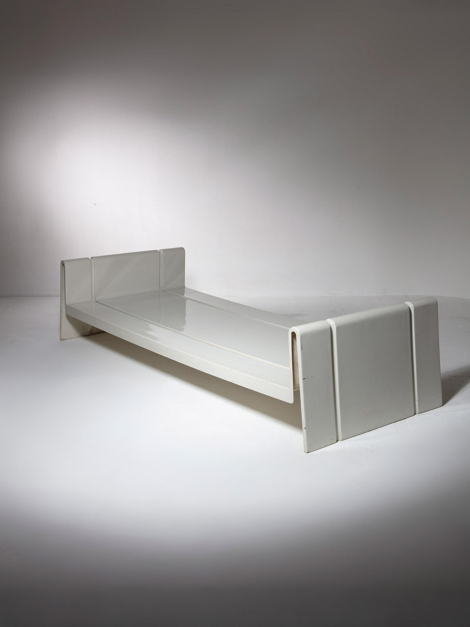 Fiberglass Daybed by Cini Boeri for Elco, Italy, 1960s For Sale 1