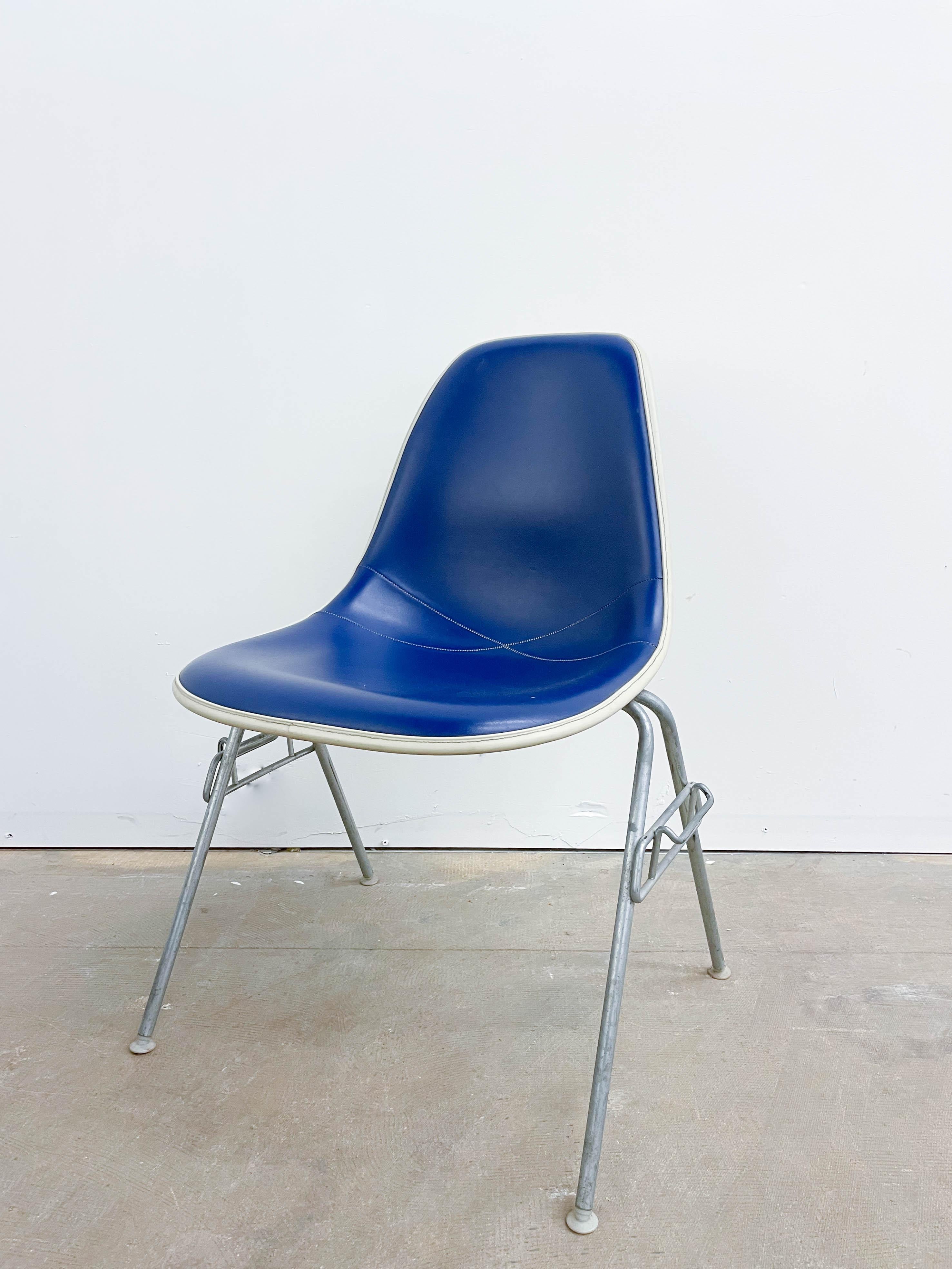 Metal Fiberglass Eames DSX Chair