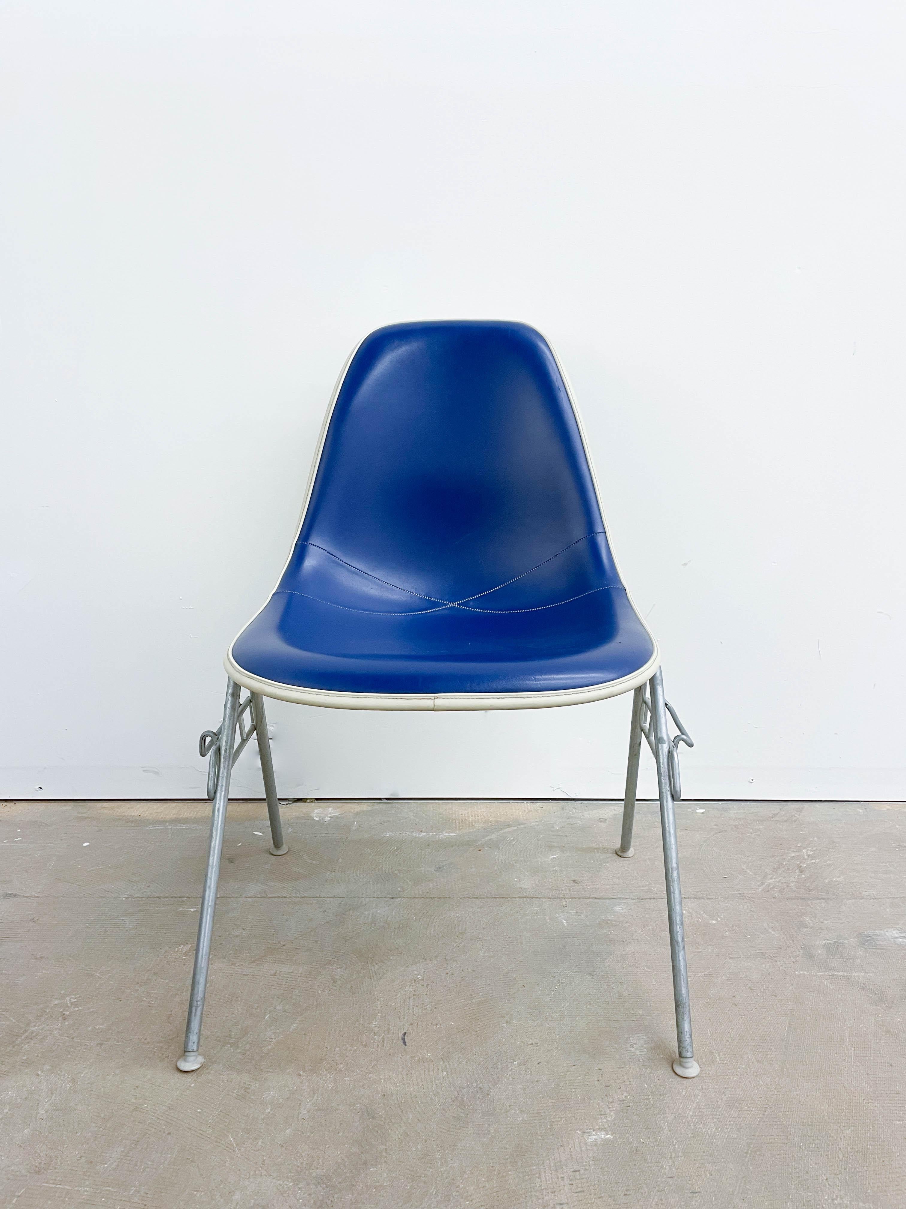 Fiberglass Eames DSX Chair 1