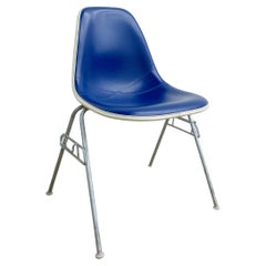 Fiberglass Eames DSX Chair