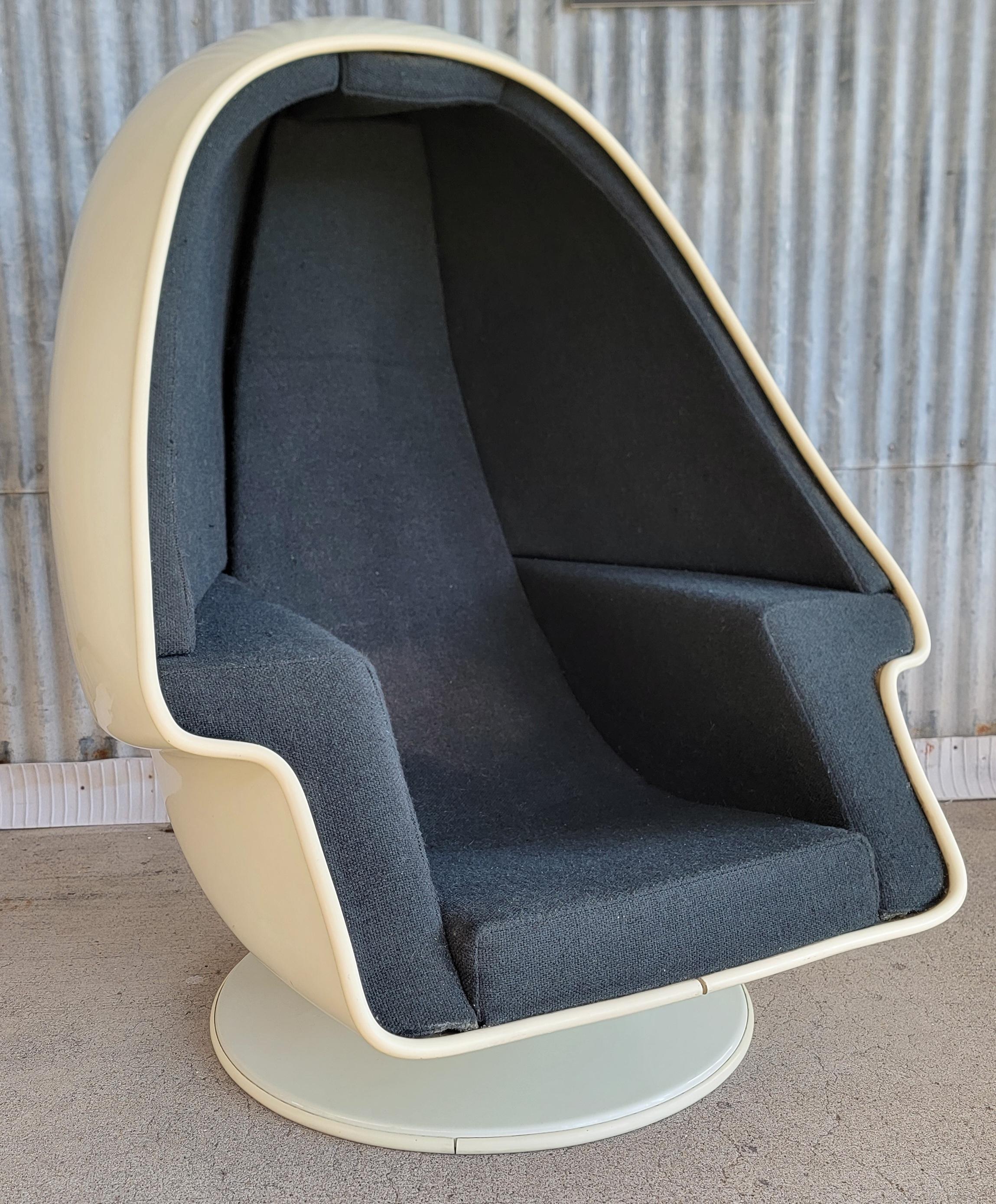 Silla Futurista Egg Lounge de la Era Espacial por Lee Company en Bueno estado para la venta en Fulton, CA