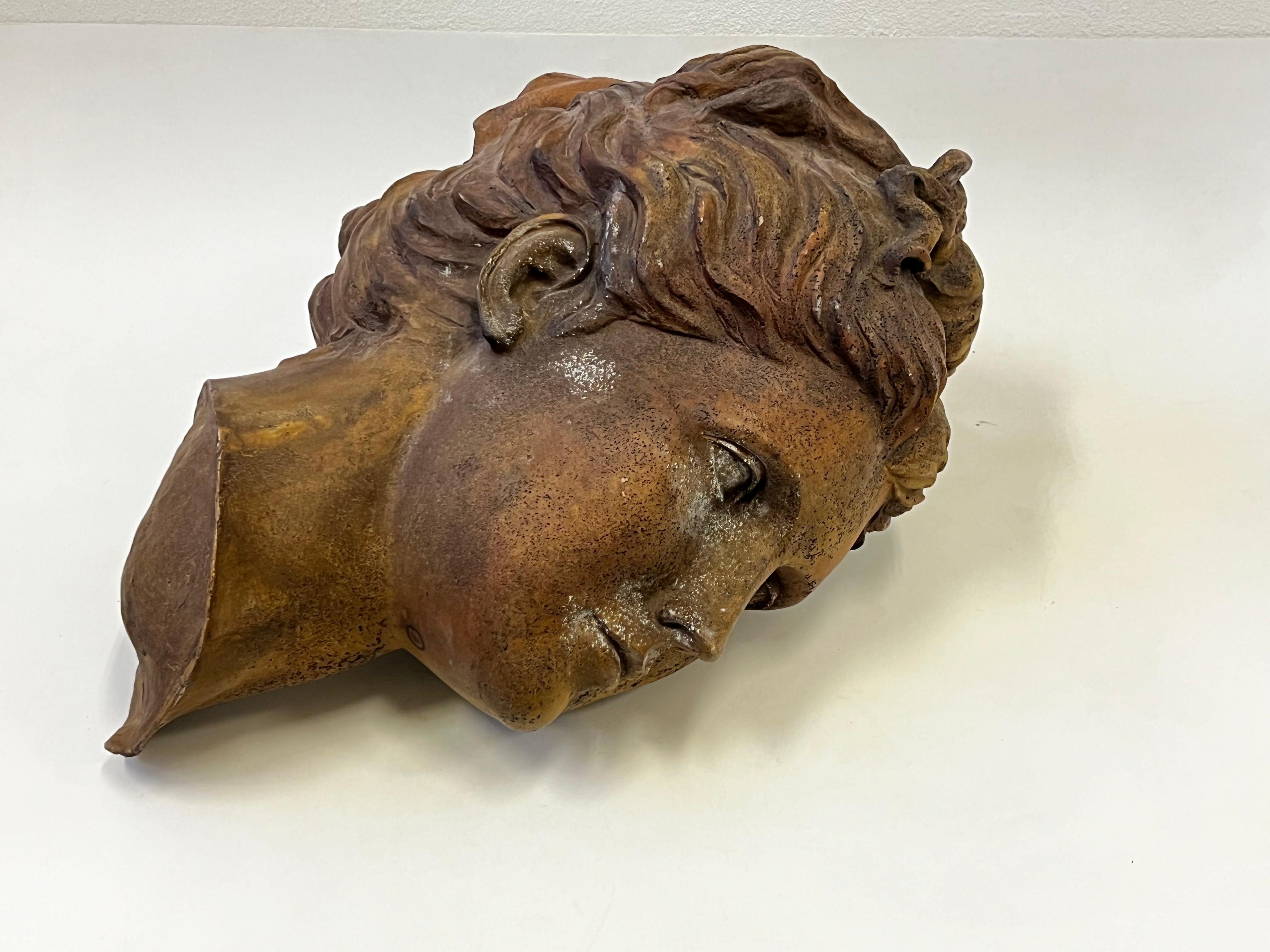 Sculptures de tête en fibre de verre de style Greco romain.  en vente 1