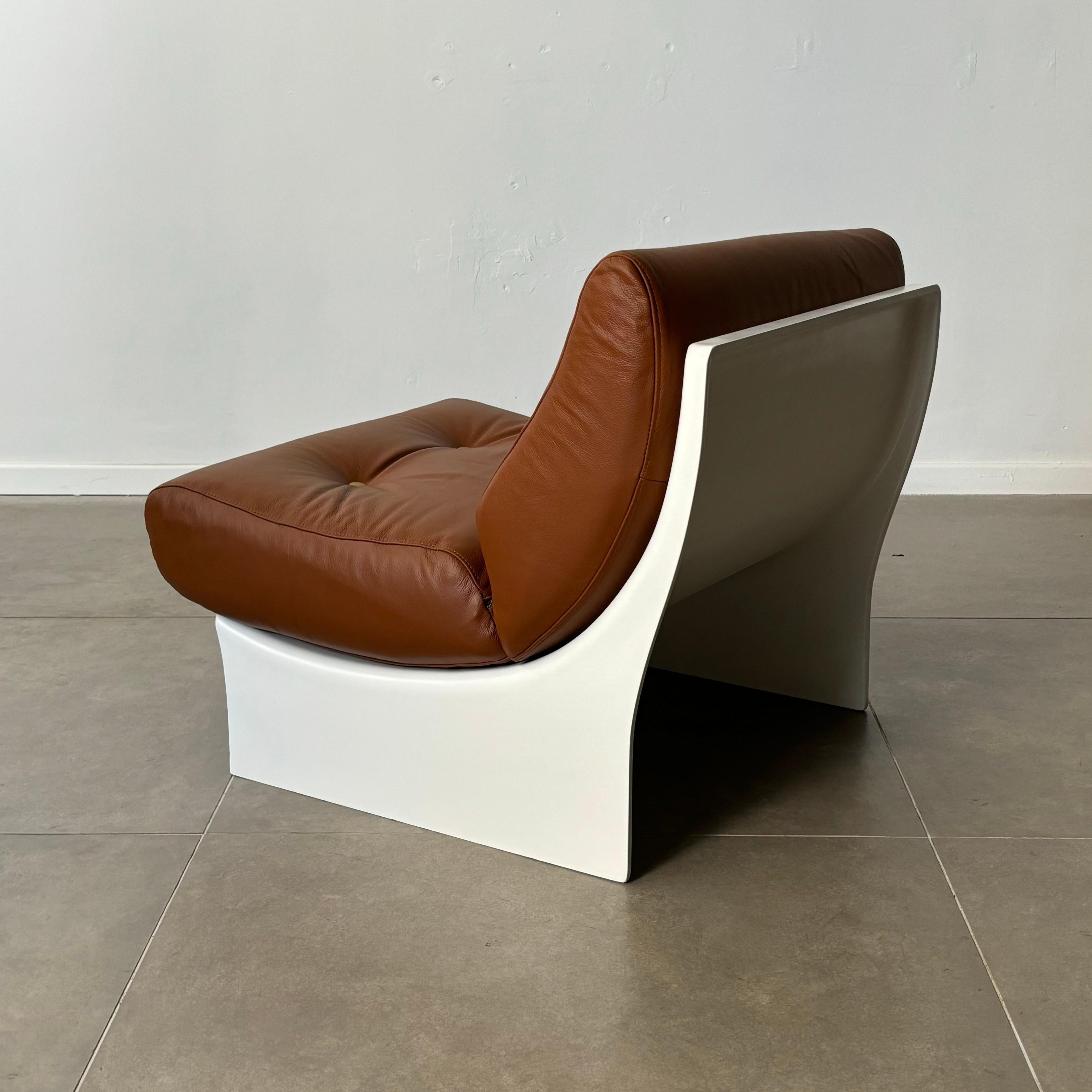 Leather Fiberglass Scoop Lounge Chair by Ernst Moeckl, crafted in Germany 1960s