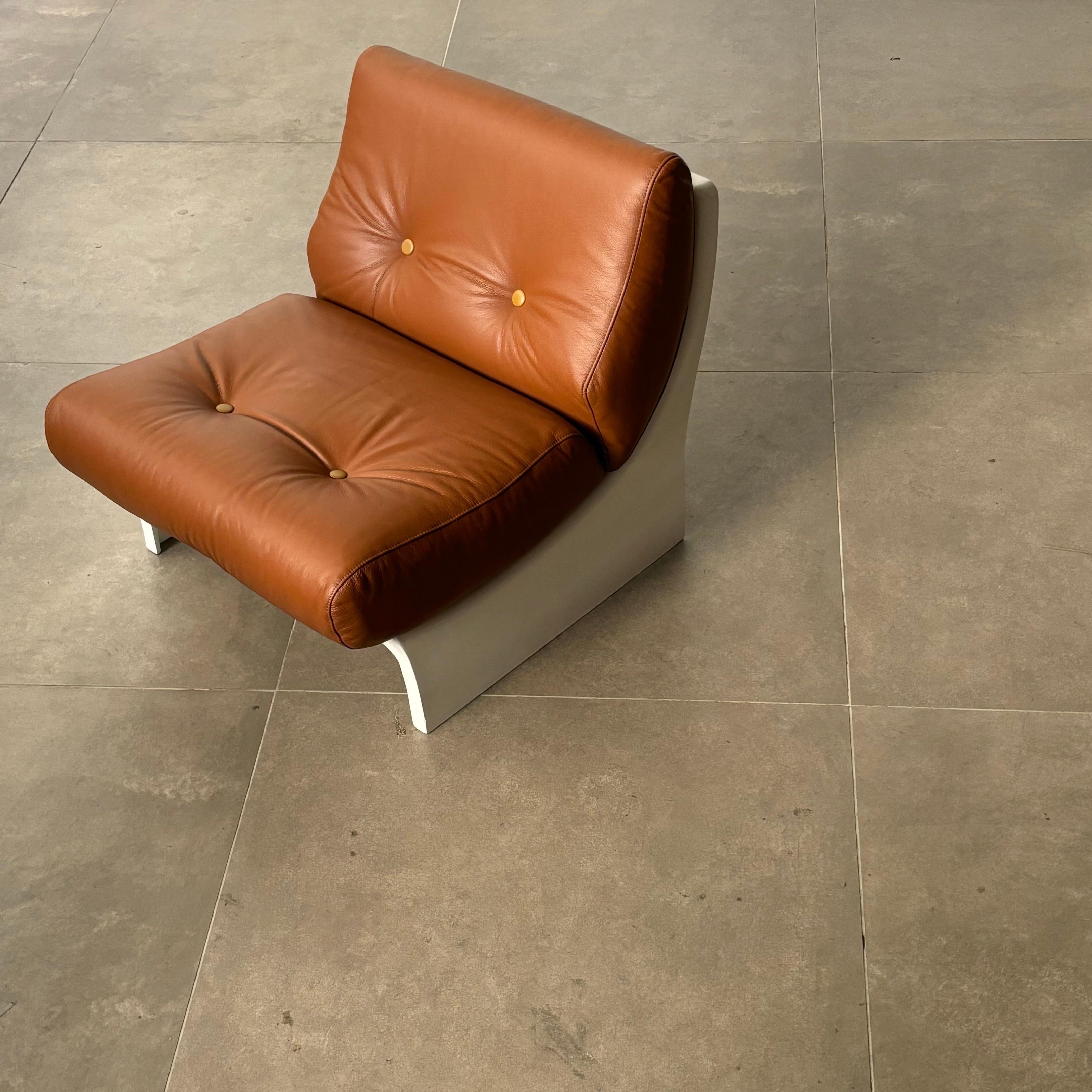 Fiberglass Scoop Lounge Chair by Ernst Moeckl, crafted in Germany 1960s 2