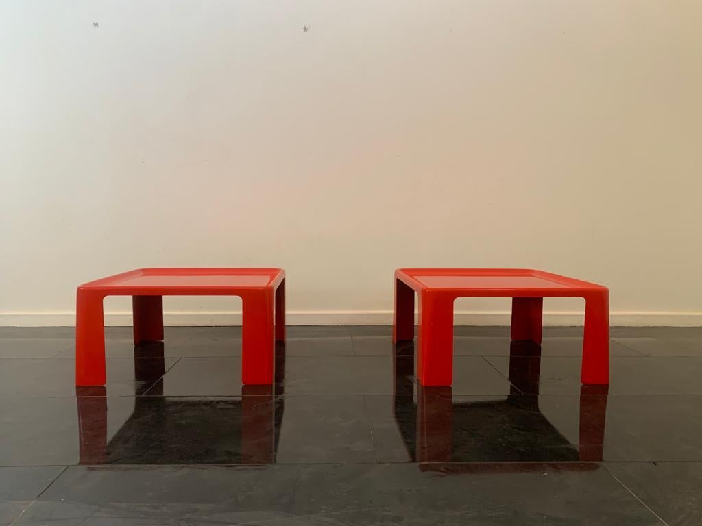 Rare pair of Amanta coffee tables by Mario Bellini for C&B Italia, later to become B&B. Designed in the late 1960s the construction as C&B ended in 1973 . Constructed with innovative craftsmanship for the time, both for the moulding of the