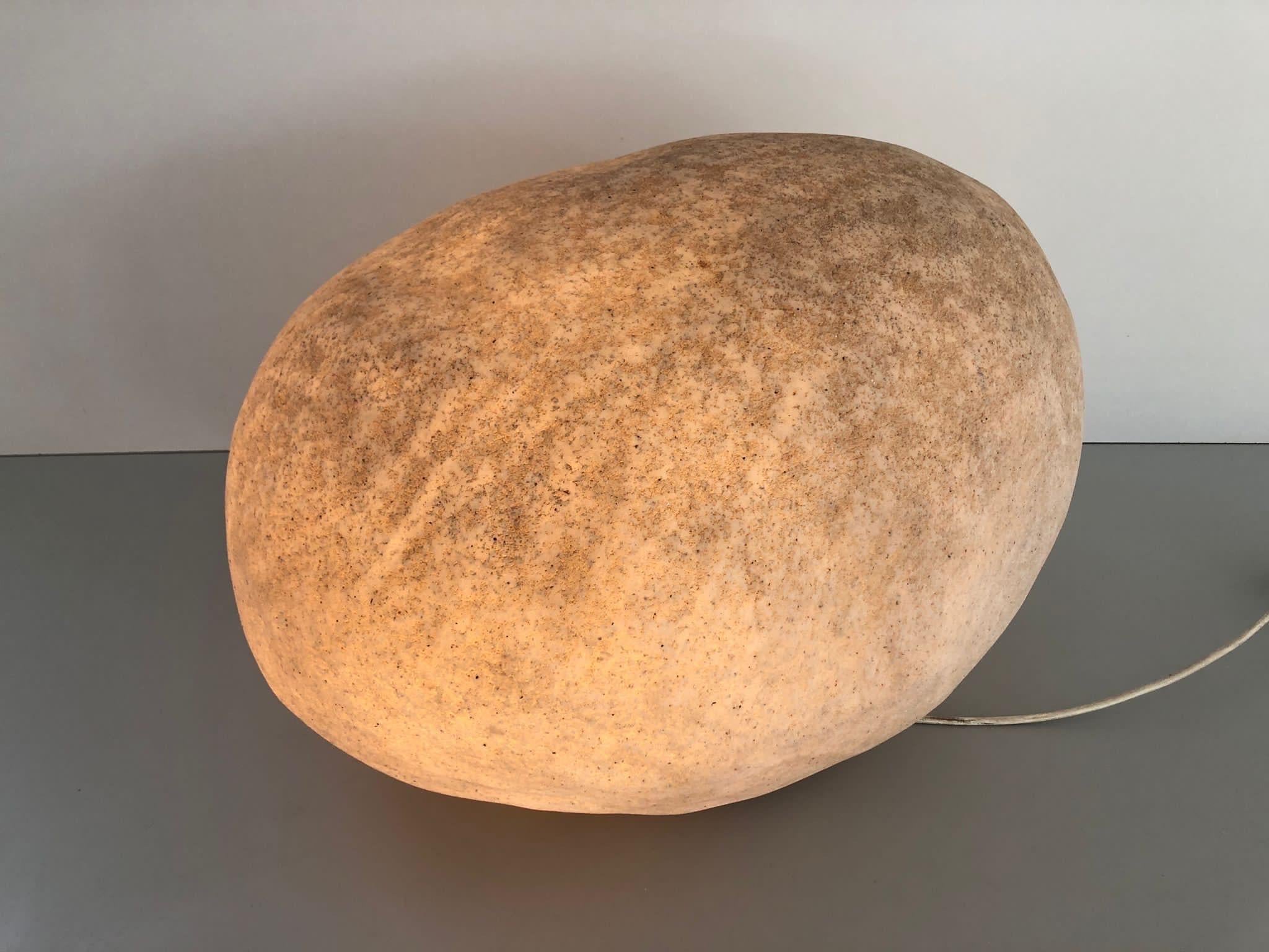 Fibre de verre Lampe de bureau XXL en fibre de verre en forme de pierre par Falkenberg, années 1980, Allemagne en vente