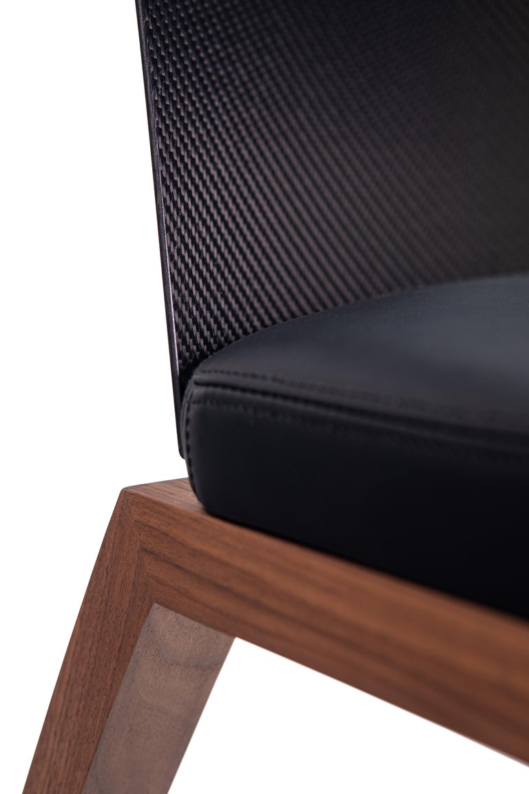 Fibra Chair, Design Chair in Carbon Fiber and Canaletto Walnut, Made in Italy In New Condition For Sale In Barlassina, IT