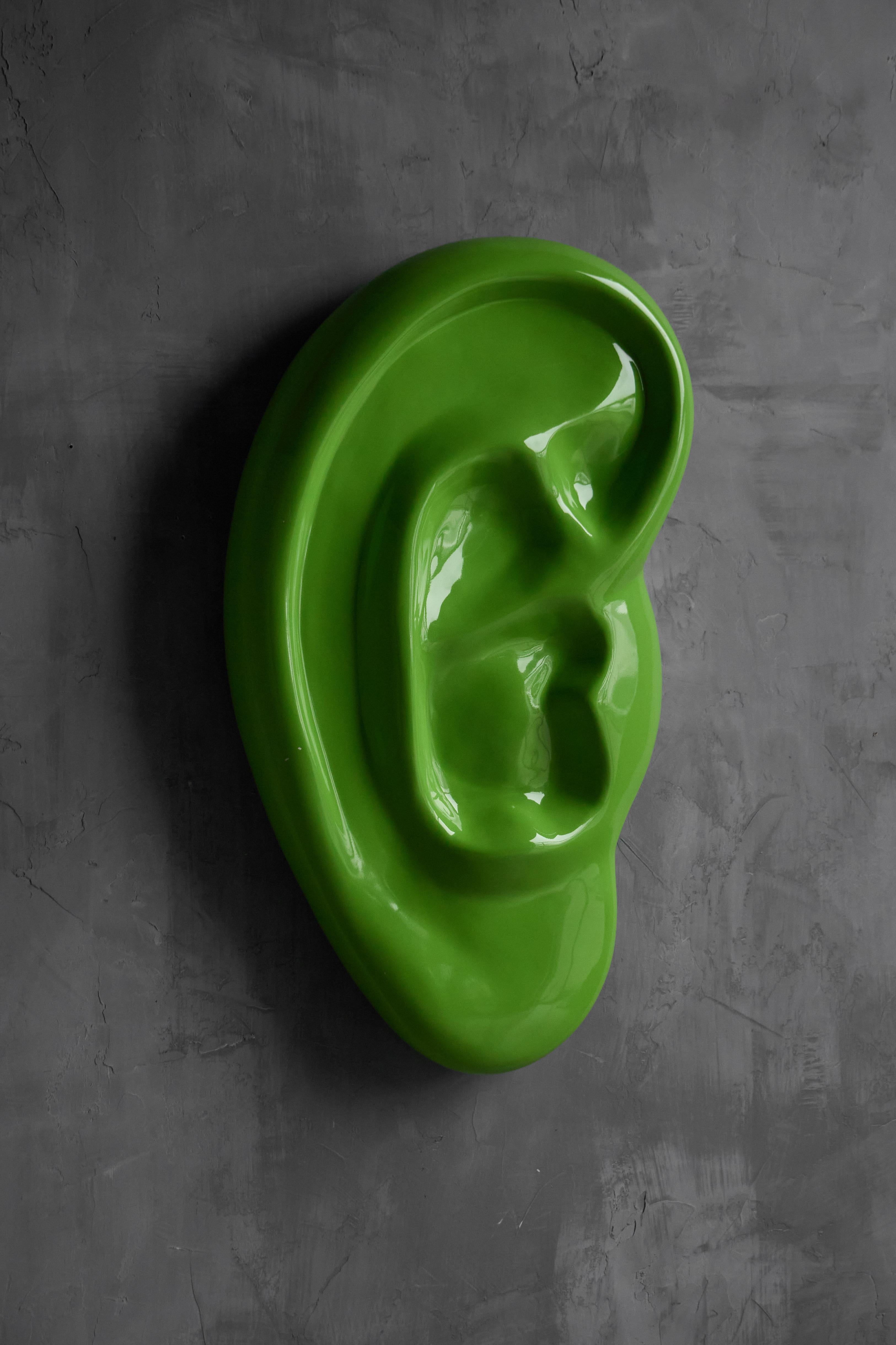 Scultura contemporanea di orecchio in fibra di vetro, Francia, anni 2010 in vendita 2