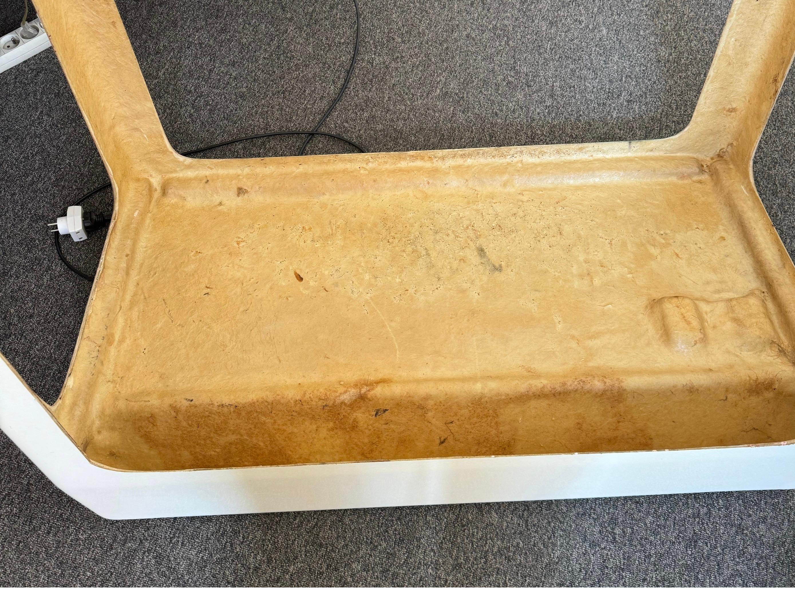 Fibreglass Desk by Patrick Gingembre circa 1970s Space Age Design 4